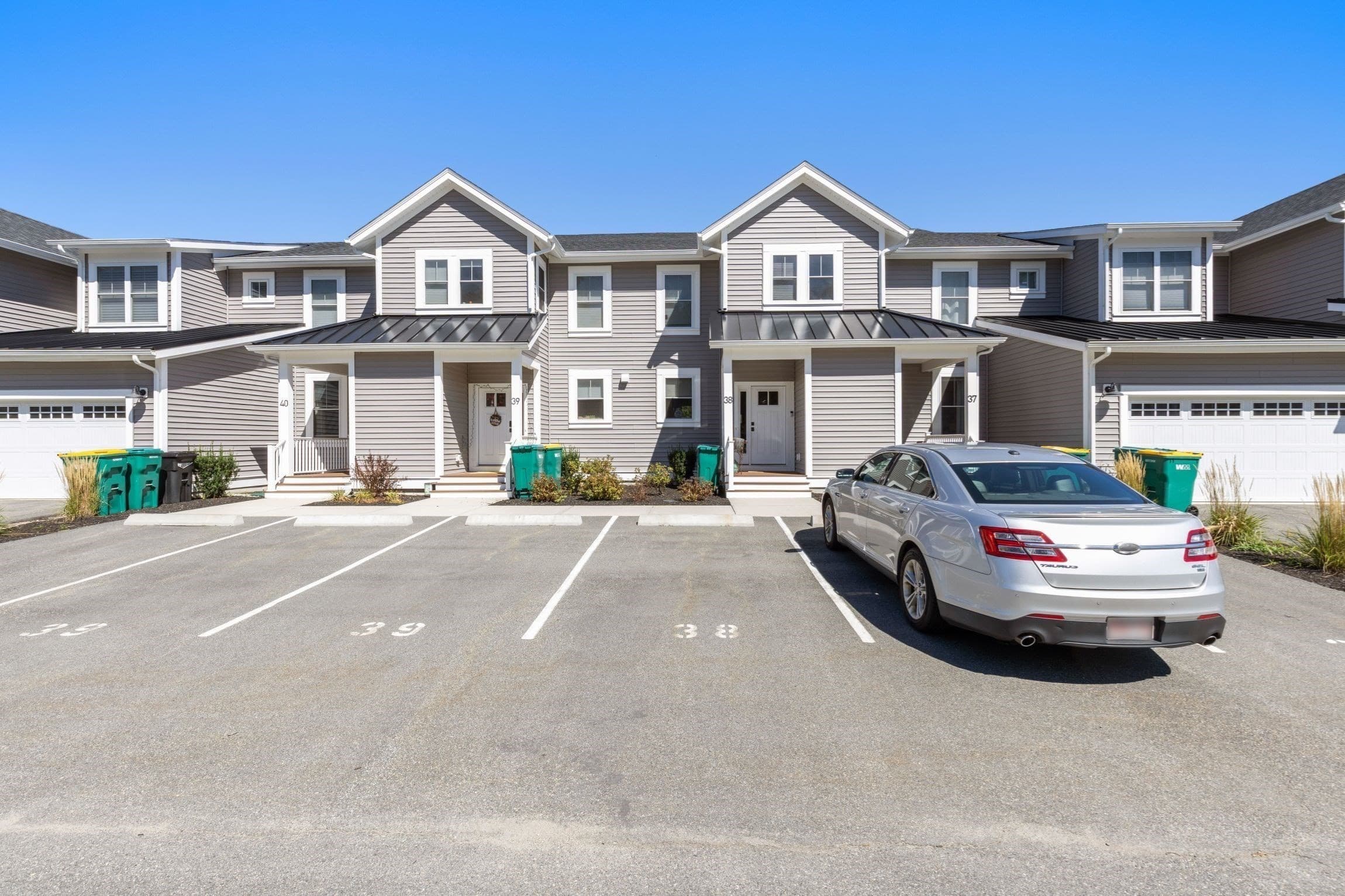 Condominium at 7 E Dexter Ave # 38, Woburn MA 01801, Woburn, photo 41 of 42