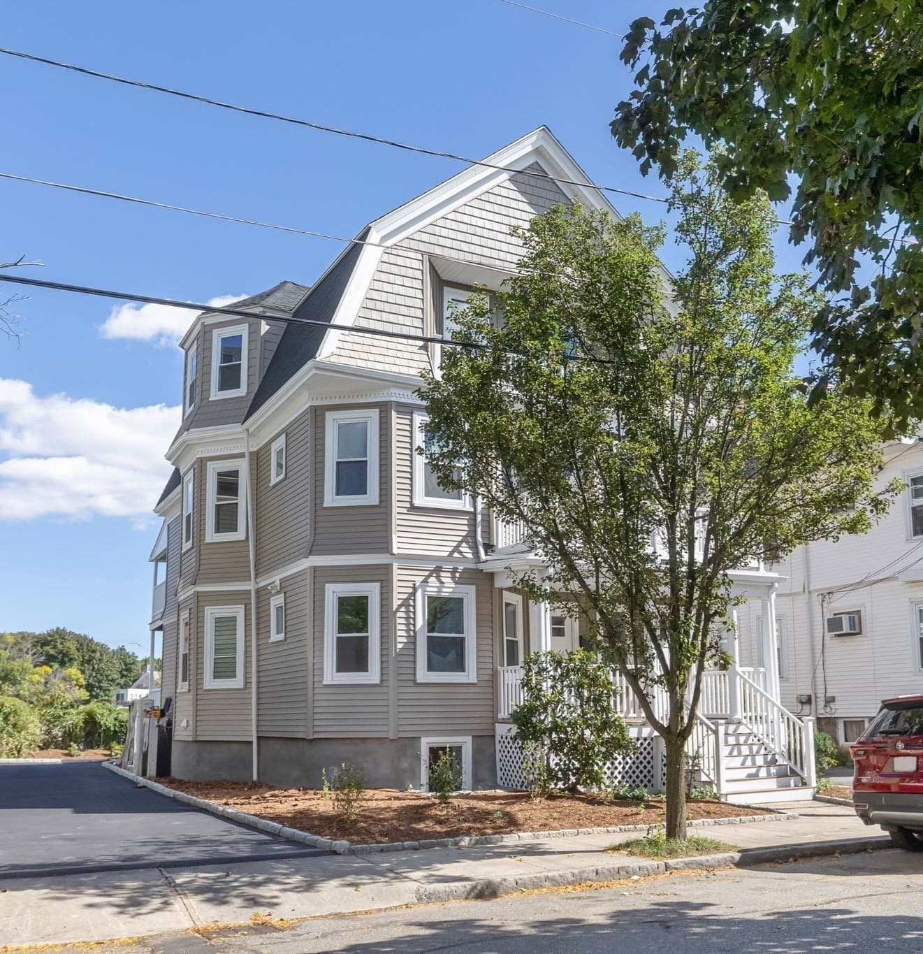 83-85 Kenmere # 2, Medford MA 02155