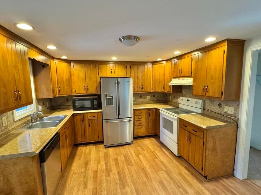 Single Family Residence at 165 Kingsbury Beach Road, Eastham MA 02642, Eastham, photo 4 of 15