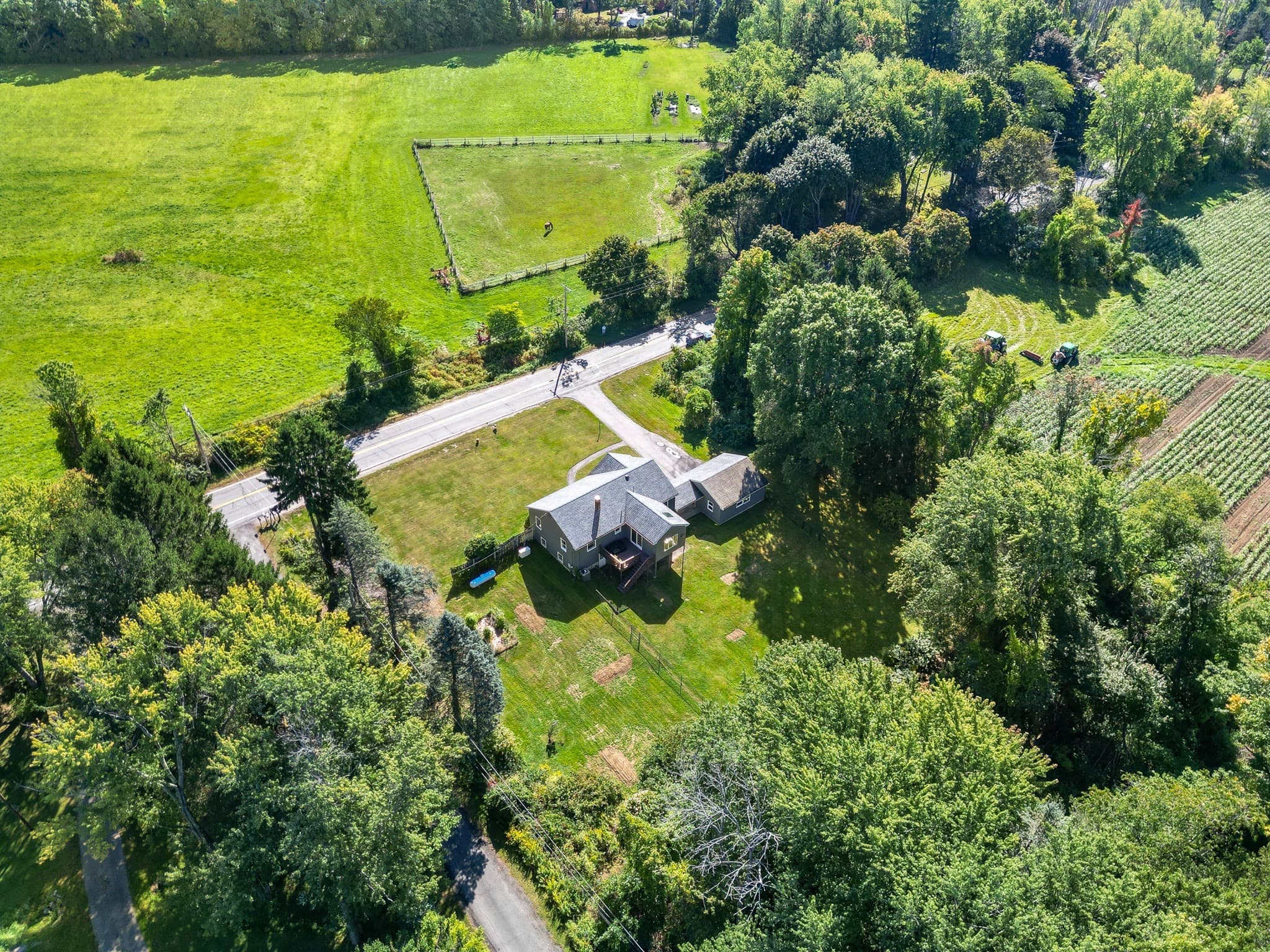 Single Family Residence at 23 Georgetown Rd, West Newbury MA 01985, West Newbury, photo 6 of 39