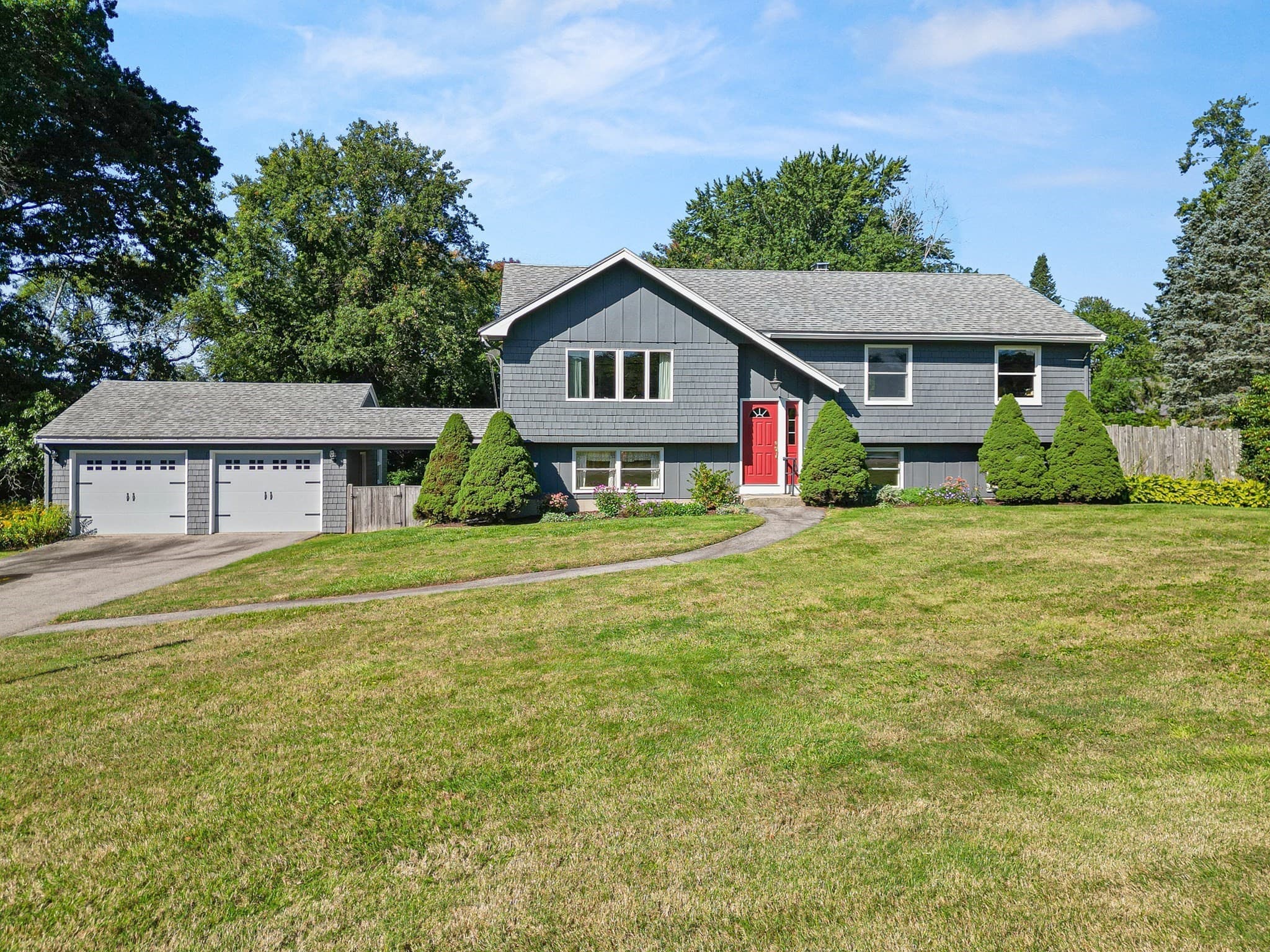23 Georgetown Rd, West Newbury MA 01985