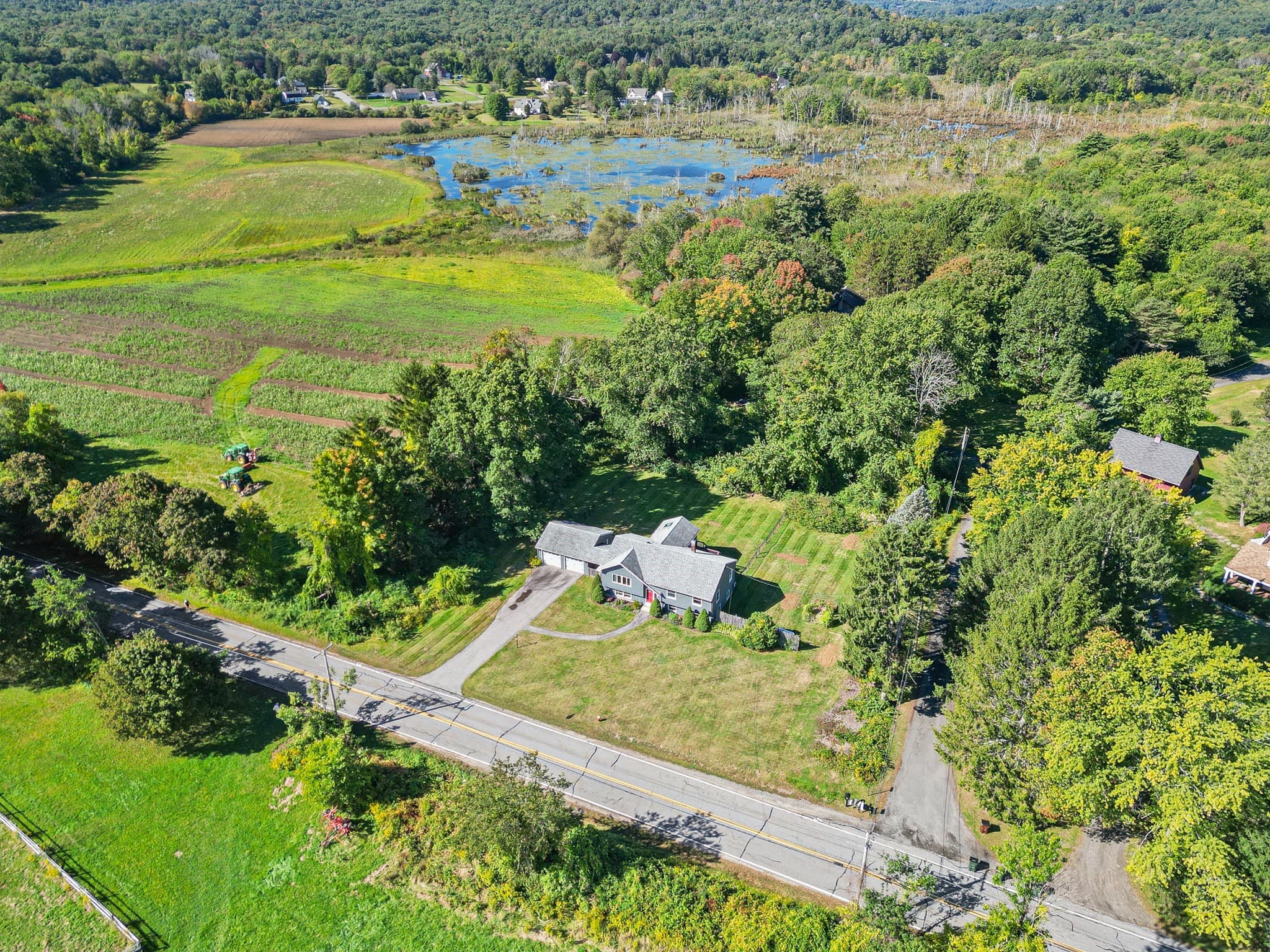 Single Family Residence at 23 Georgetown Rd, West Newbury MA 01985, West Newbury, photo 4 of 39