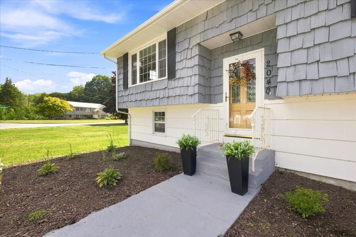 Single Family Residence at 2040 Central St, Stoughton MA 02072, Stoughton, photo 3 of 37
