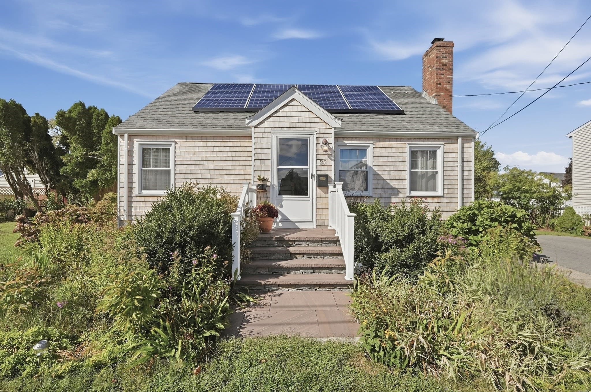 25 Bellevue St, New Bedford MA 02744