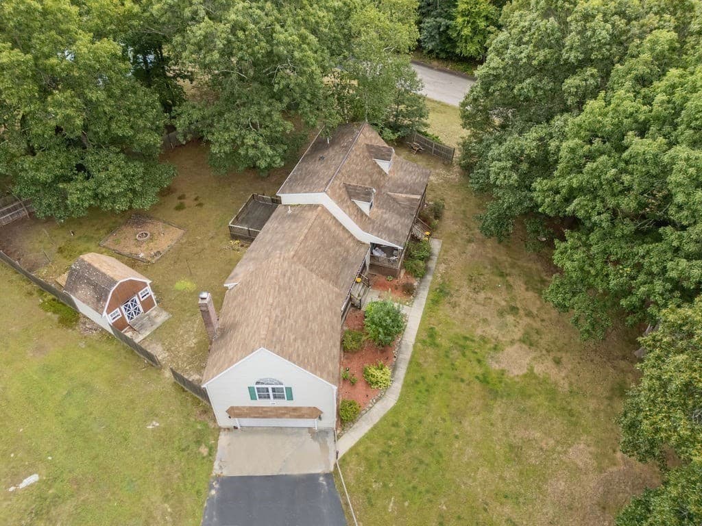 Single Family Residence at 133 Killiney Woods, Millville MA 01529, Millville, photo 8 of 40
