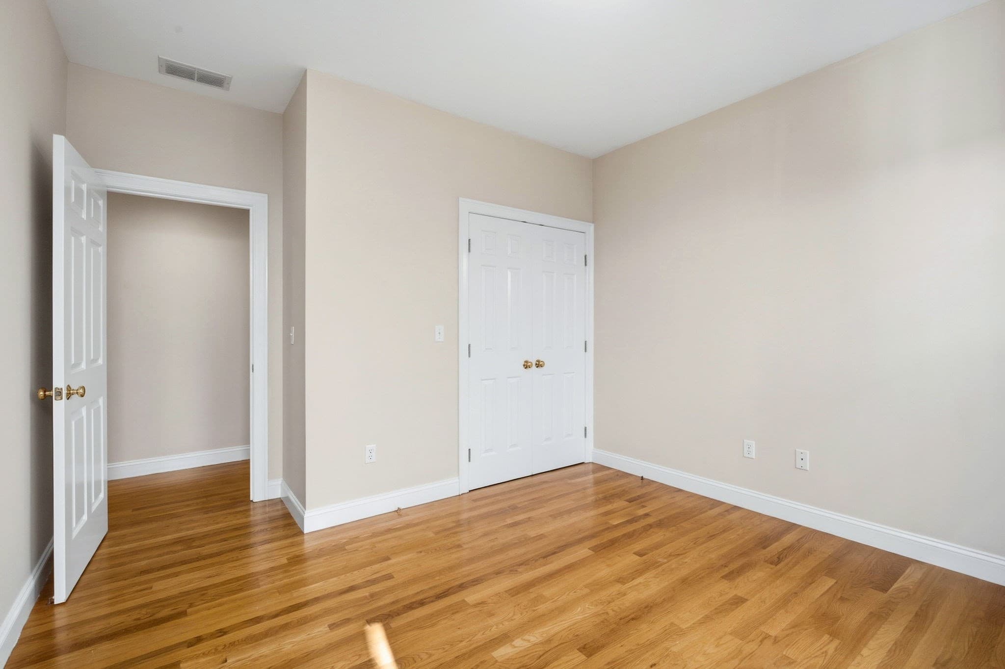 Condominium at 85-87 Francis St. # 3, Brookline MA 02446, Brookline, photo 27 of 35