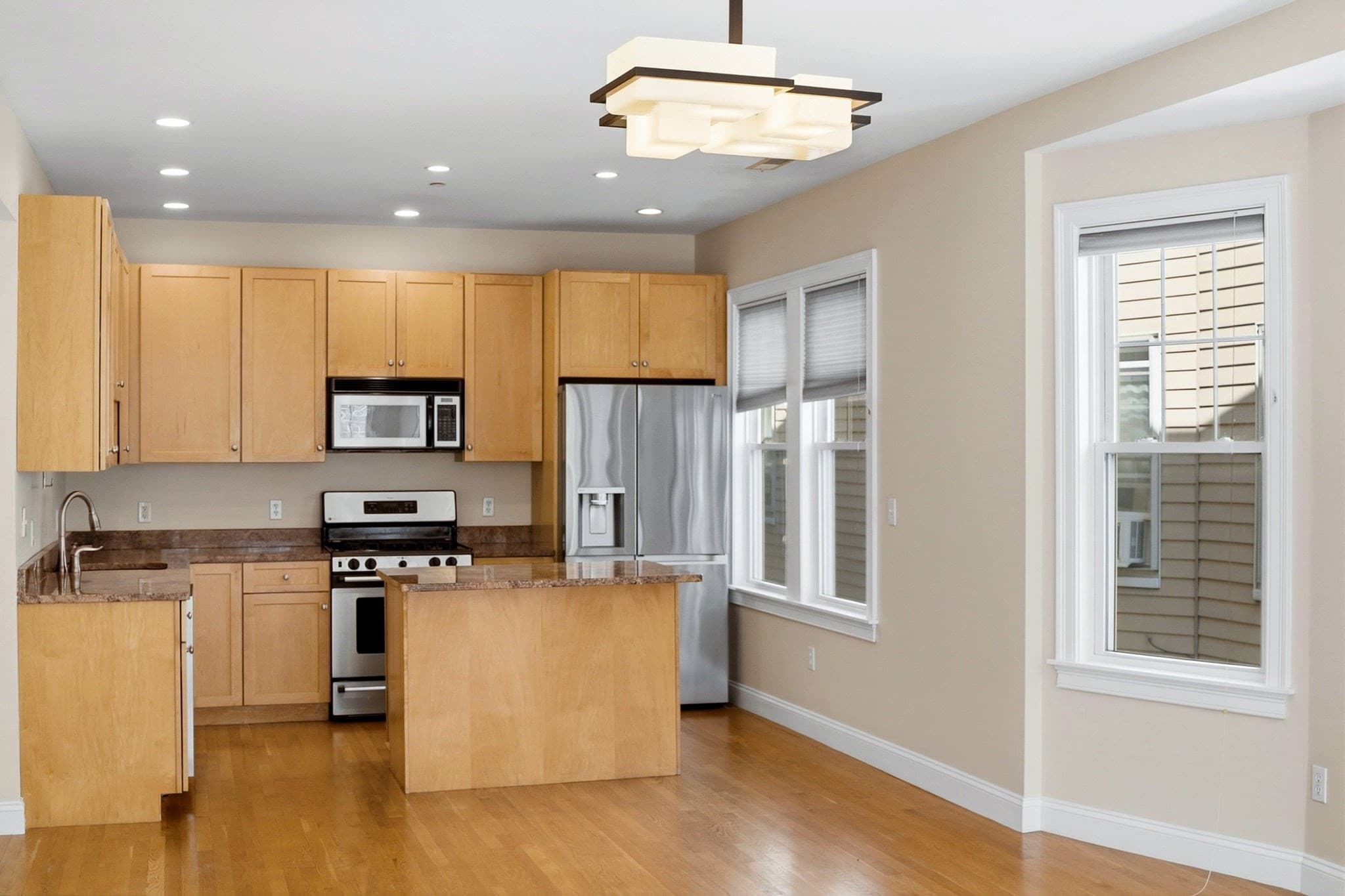 Condominium at 85-87 Francis St. # 3, Brookline MA 02446, Brookline, photo 13 of 35