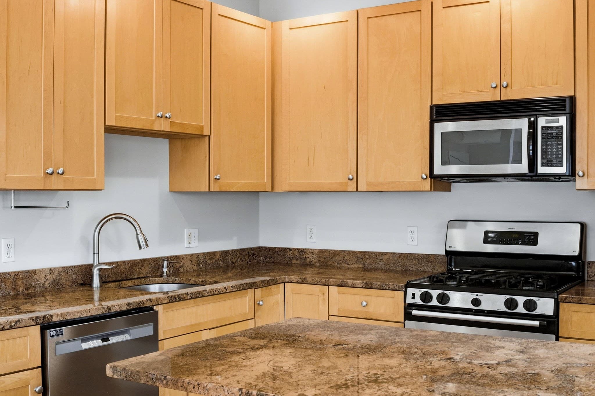 Condominium at 85-87 Francis St. # 3, Brookline MA 02446, Brookline, photo 16 of 35