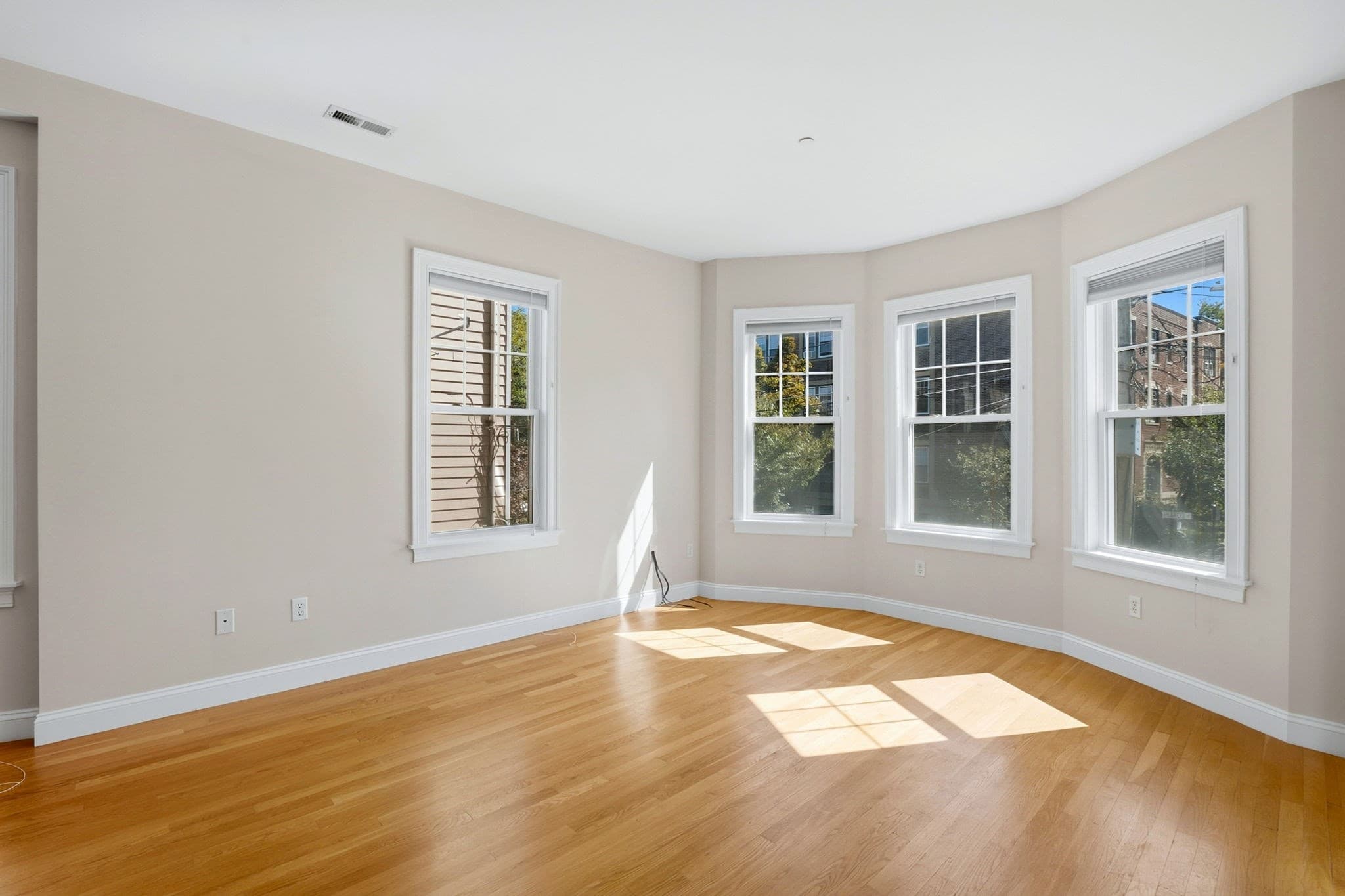 Condominium at 85-87 Francis St. # 3, Brookline MA 02446, Brookline, photo 7 of 35