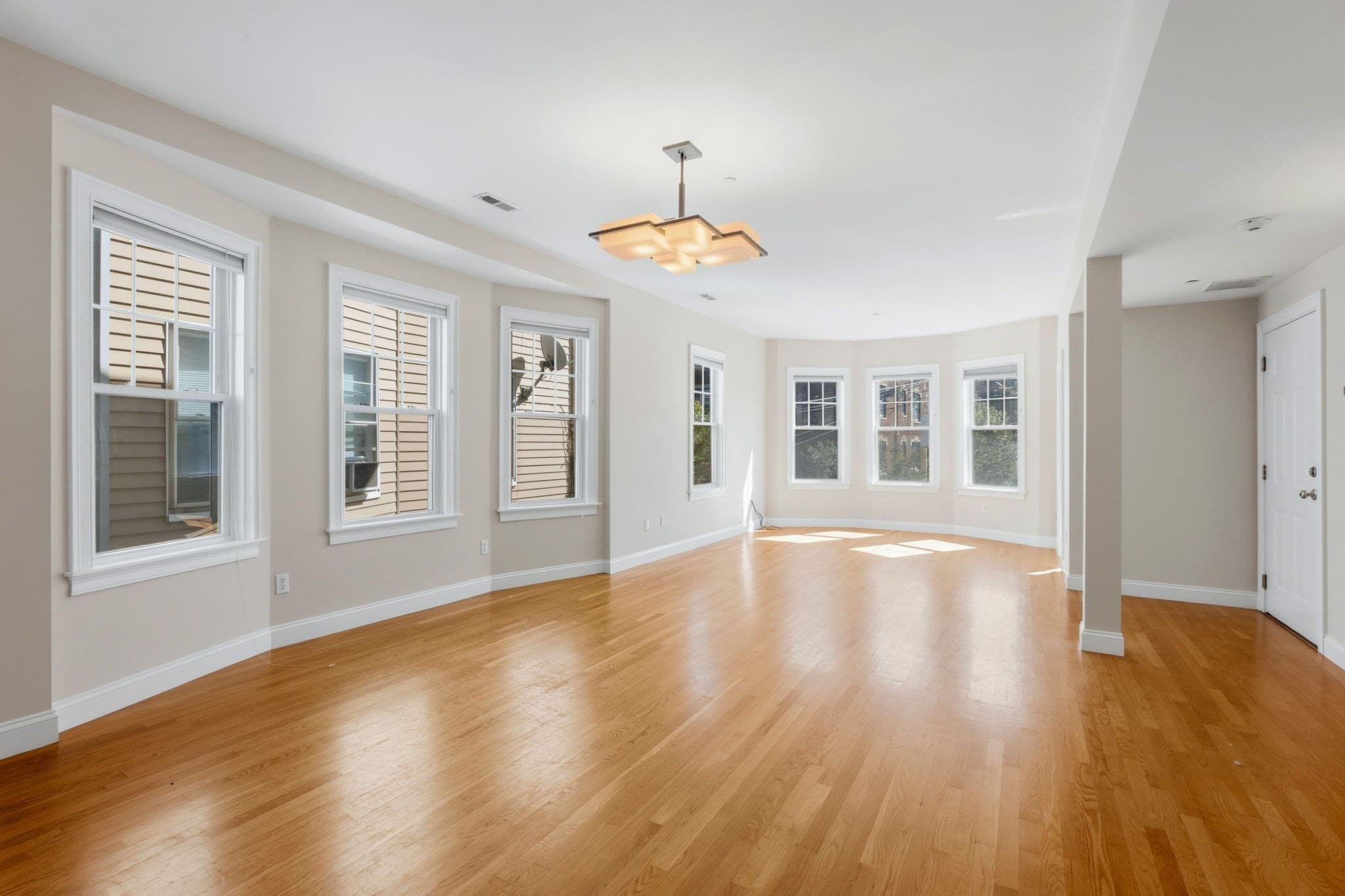 Condominium at 85-87 Francis St. # 3, Brookline MA 02446, Brookline, photo 11 of 35