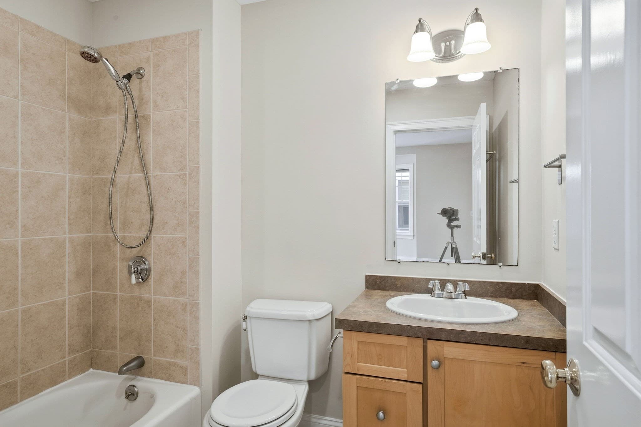 Condominium at 85-87 Francis St. # 3, Brookline MA 02446, Brookline, photo 21 of 35