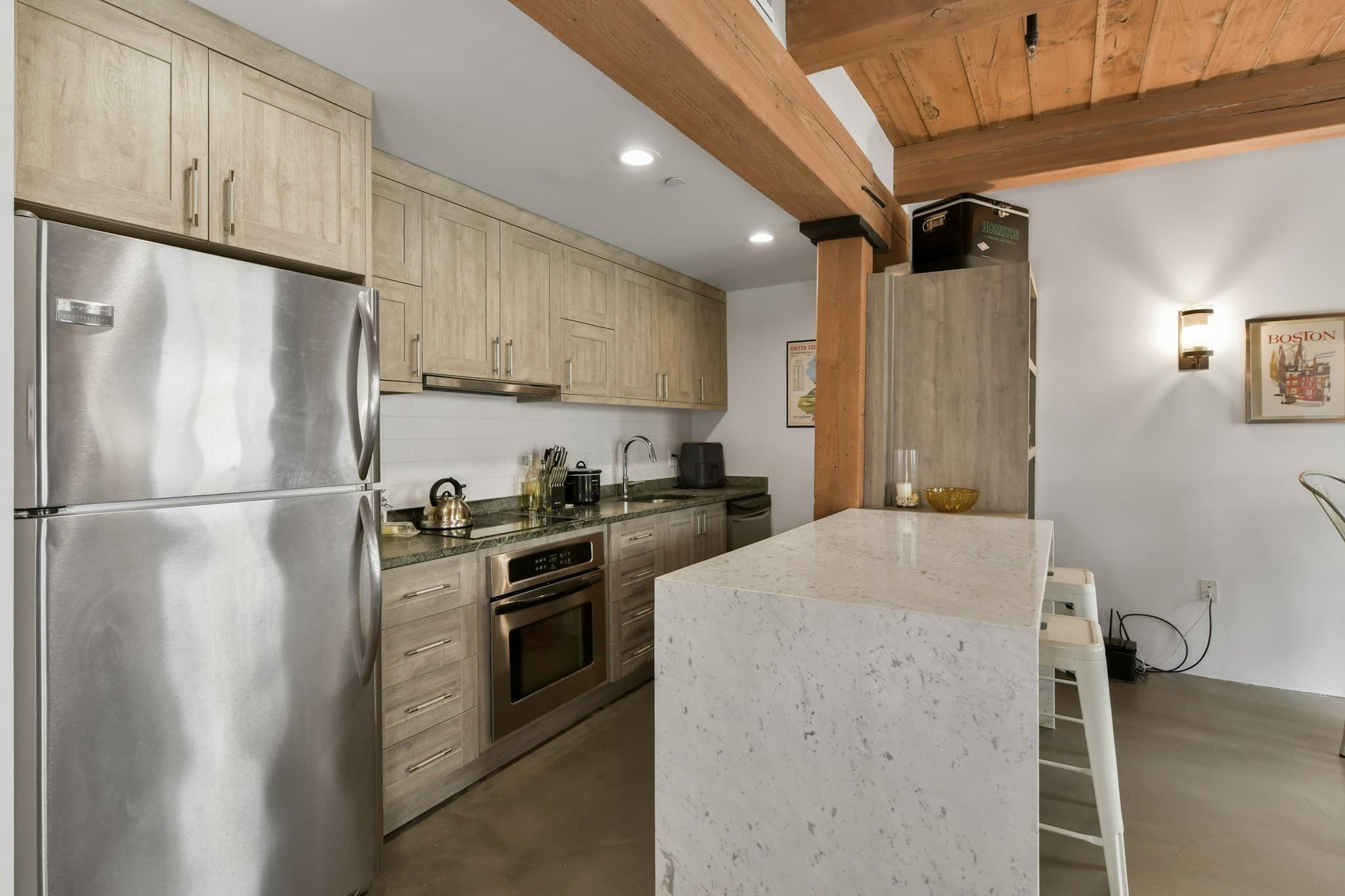 Condominium at 90 Wareham Street # 403, Boston MA 02118, photo 7 of 15
