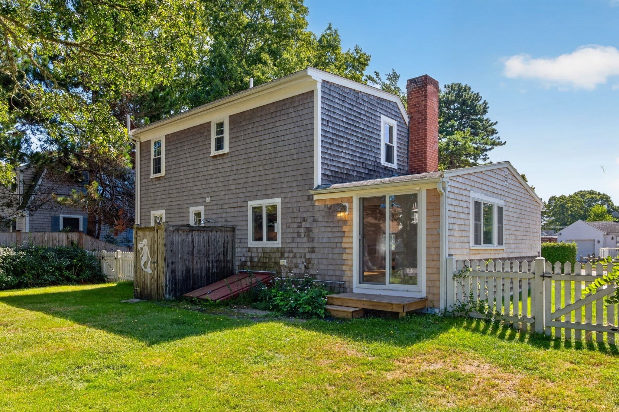 Single Family Residence at 14 Nickerson Street, Falmouth MA 02536, Falmouth, photo 6 of 42