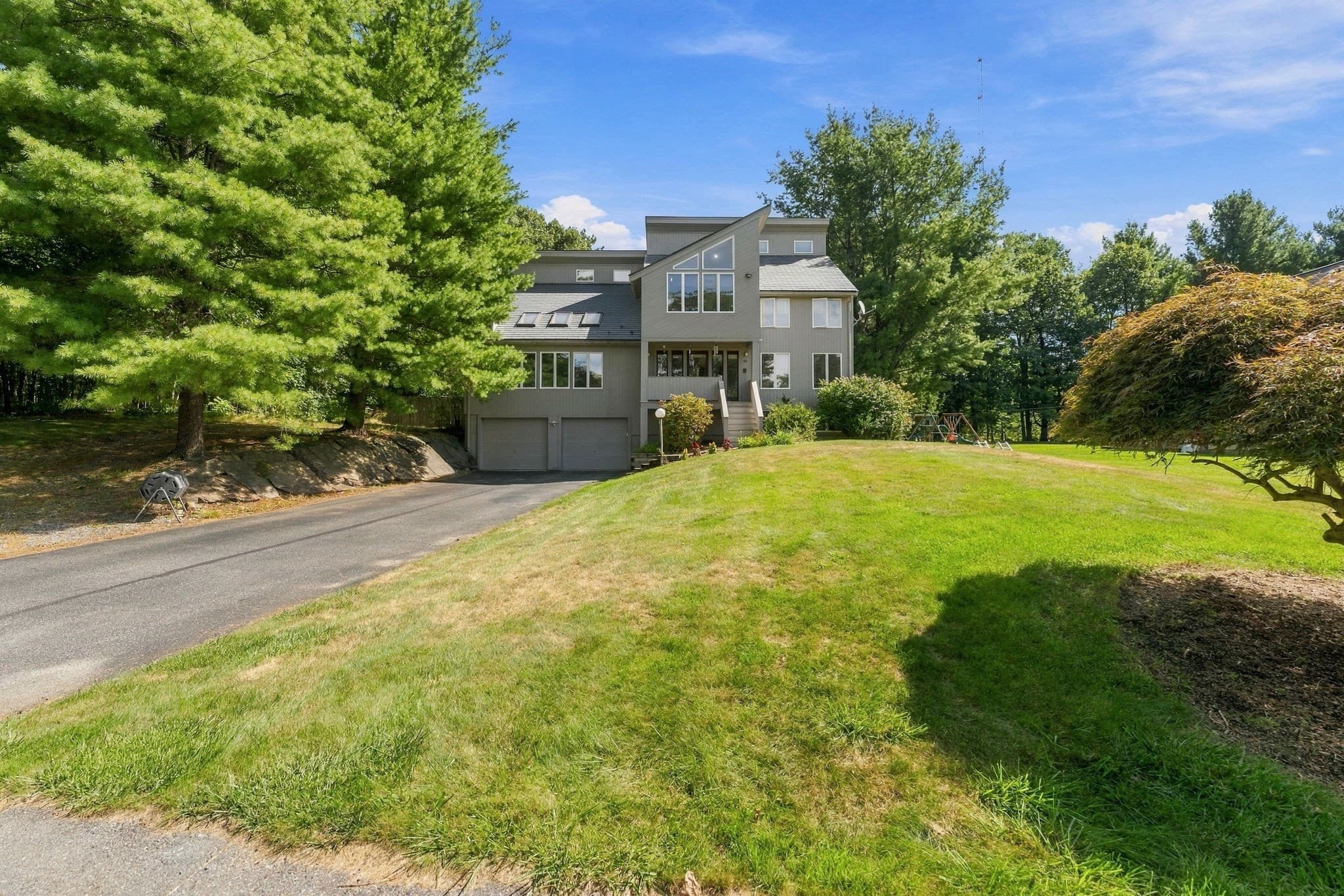 Single Family Residence at 48 Hickory Dr, Worcester MA 01609, Worcester, photo 42 of 42