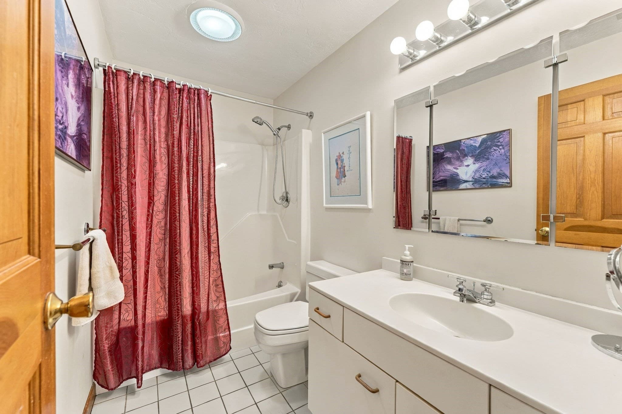 Single Family Residence at 48 Hickory Dr, Worcester MA 01609, Worcester, photo 30 of 42