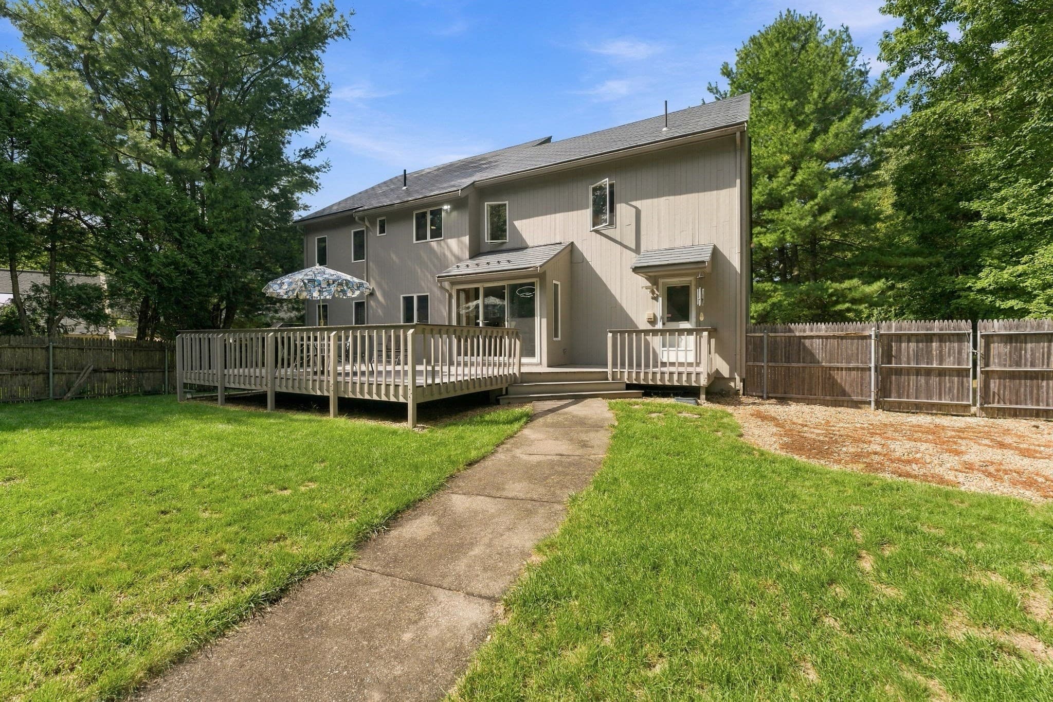 Single Family Residence at 48 Hickory Dr, Worcester MA 01609, Worcester, photo 38 of 42