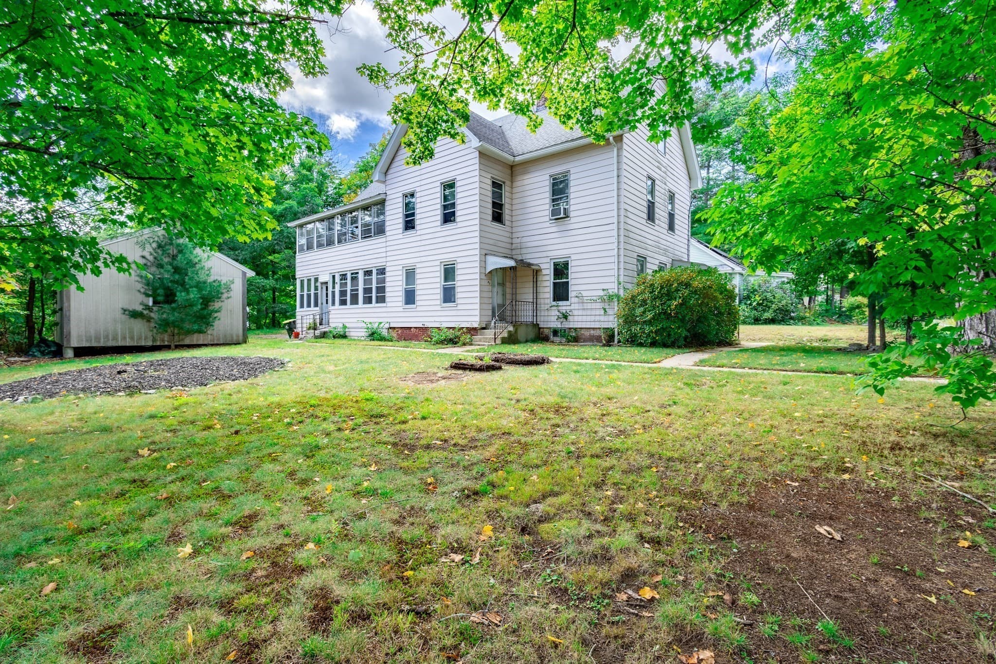 83 W Myrtle St, Orange MA 01364