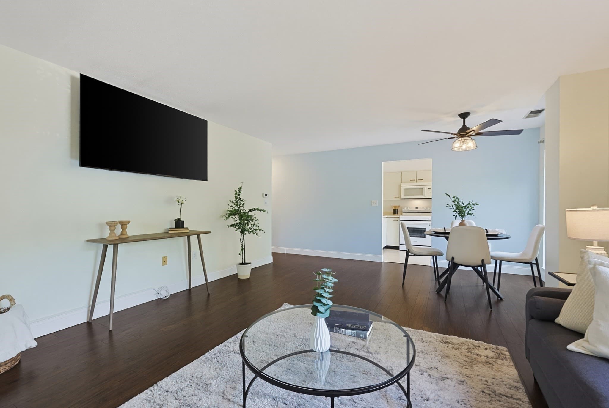 Condominium at 4 Summit Dr # 001, Reading MA 01867, Reading, photo 17 of 42