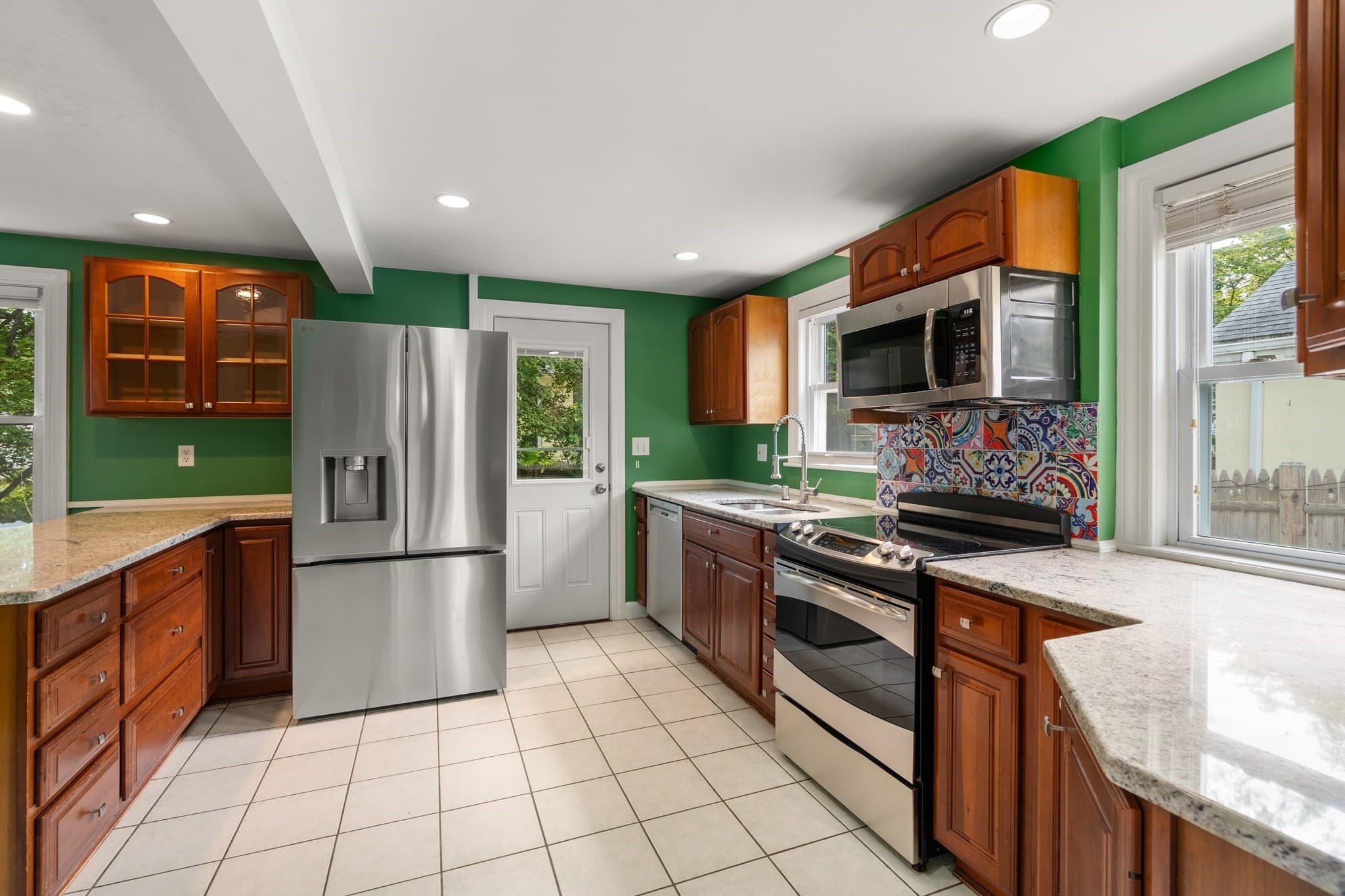 Single Family Residence at 138 Winchester St, Newton MA 02461, Newton, photo 6 of 25