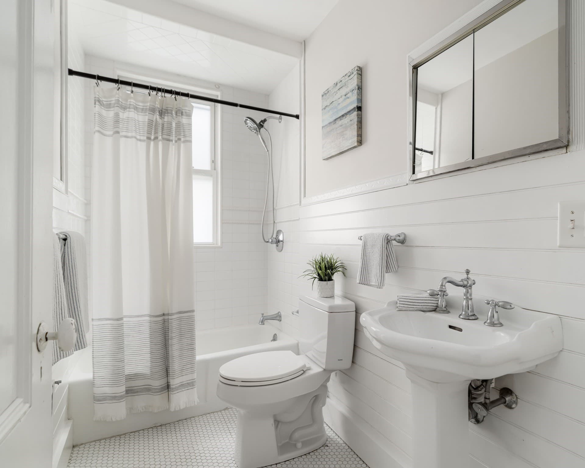 Condominium at 68 Antrim St. # 1, Cambridge MA 02139, Cambridge, photo 20 of 26