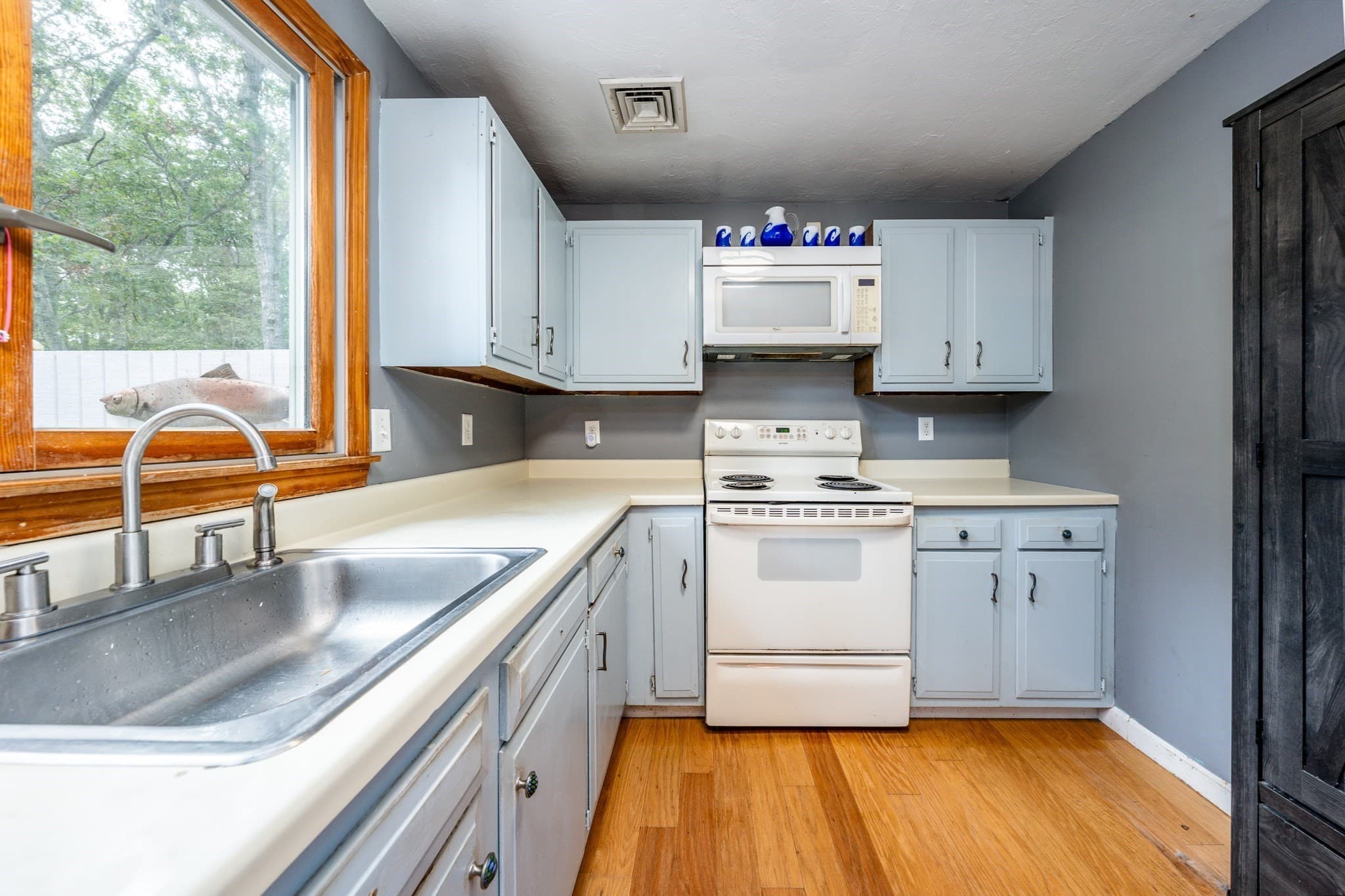 Single Family Residence at 666 Boxberry Hill Rd, Falmouth MA 02536, Falmouth, photo 9 of 27
