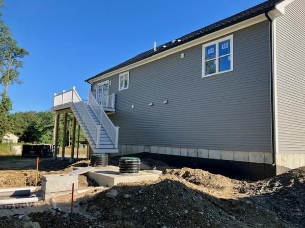 Single Family Residence at 17 Lynch Way, Swansea MA 02726, Swansea, photo 3 of 16