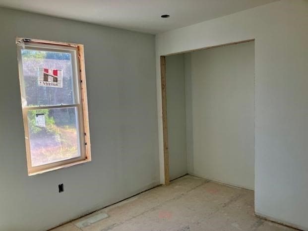 Single Family Residence at 17 Lynch Way, Swansea MA 02726, Swansea, photo 14 of 16