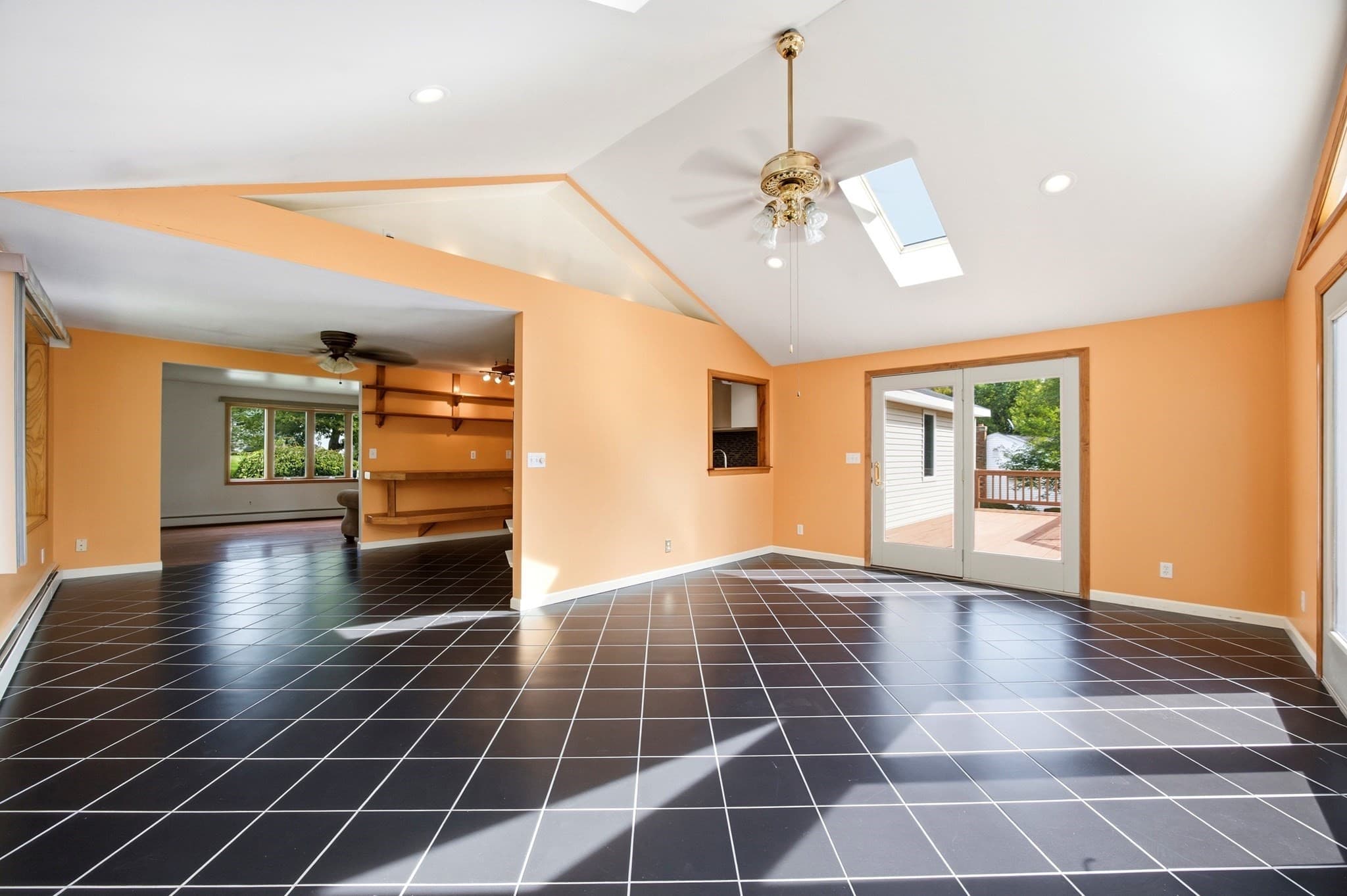 Single Family Residence at 12 Kensington Ave, East Longmeadow MA 01028, East Longmeadow, photo 9 of 37