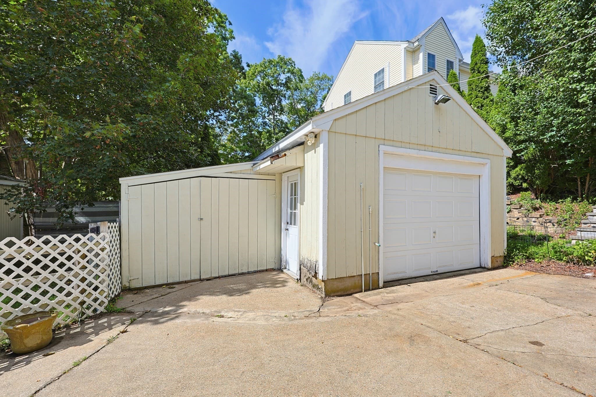 Single Family Residence at 80 Hill Ave, Franklin MA 02038, Franklin, photo 2 of 27