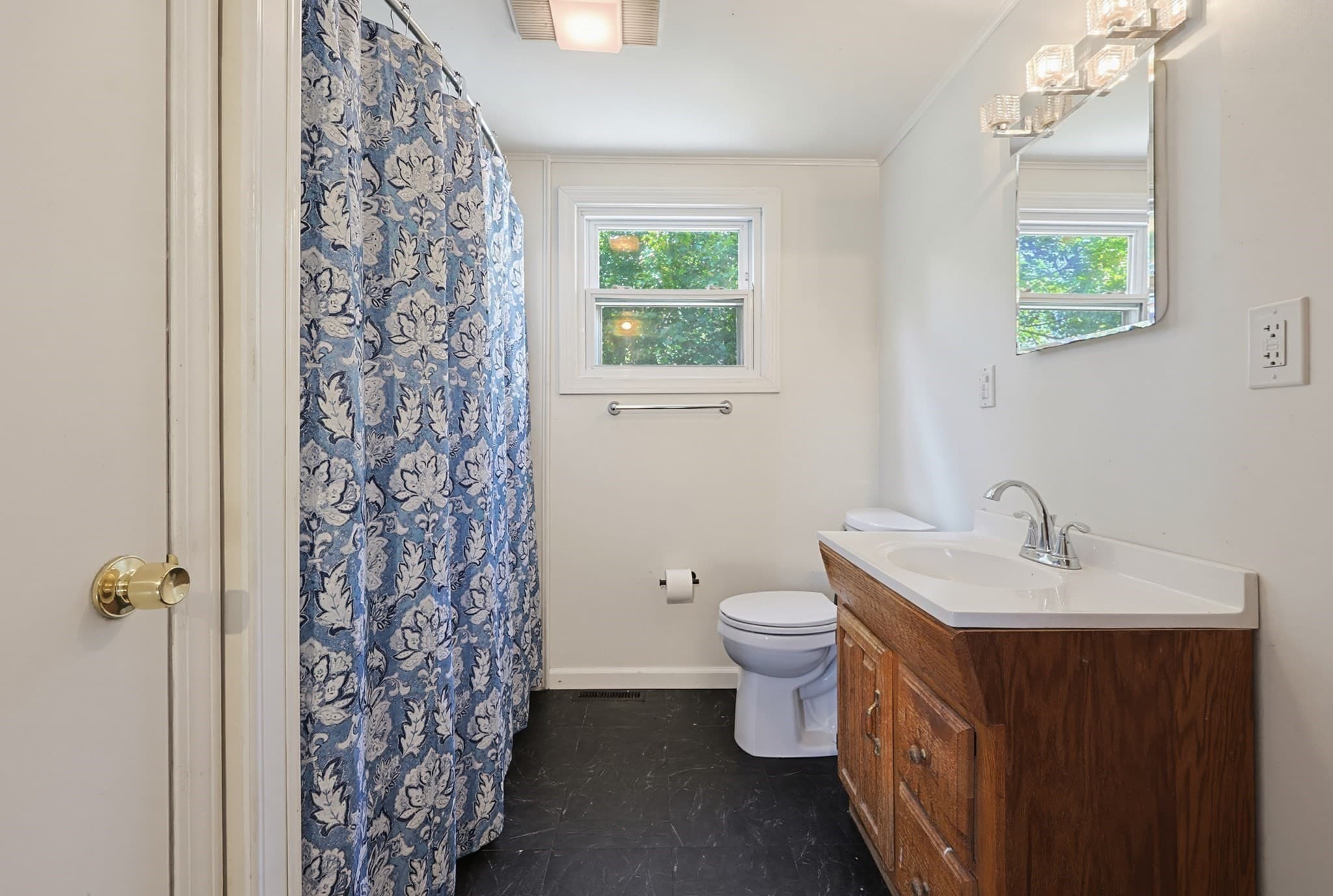 Single Family Residence at 80 Hill Ave, Franklin MA 02038, Franklin, photo 16 of 27