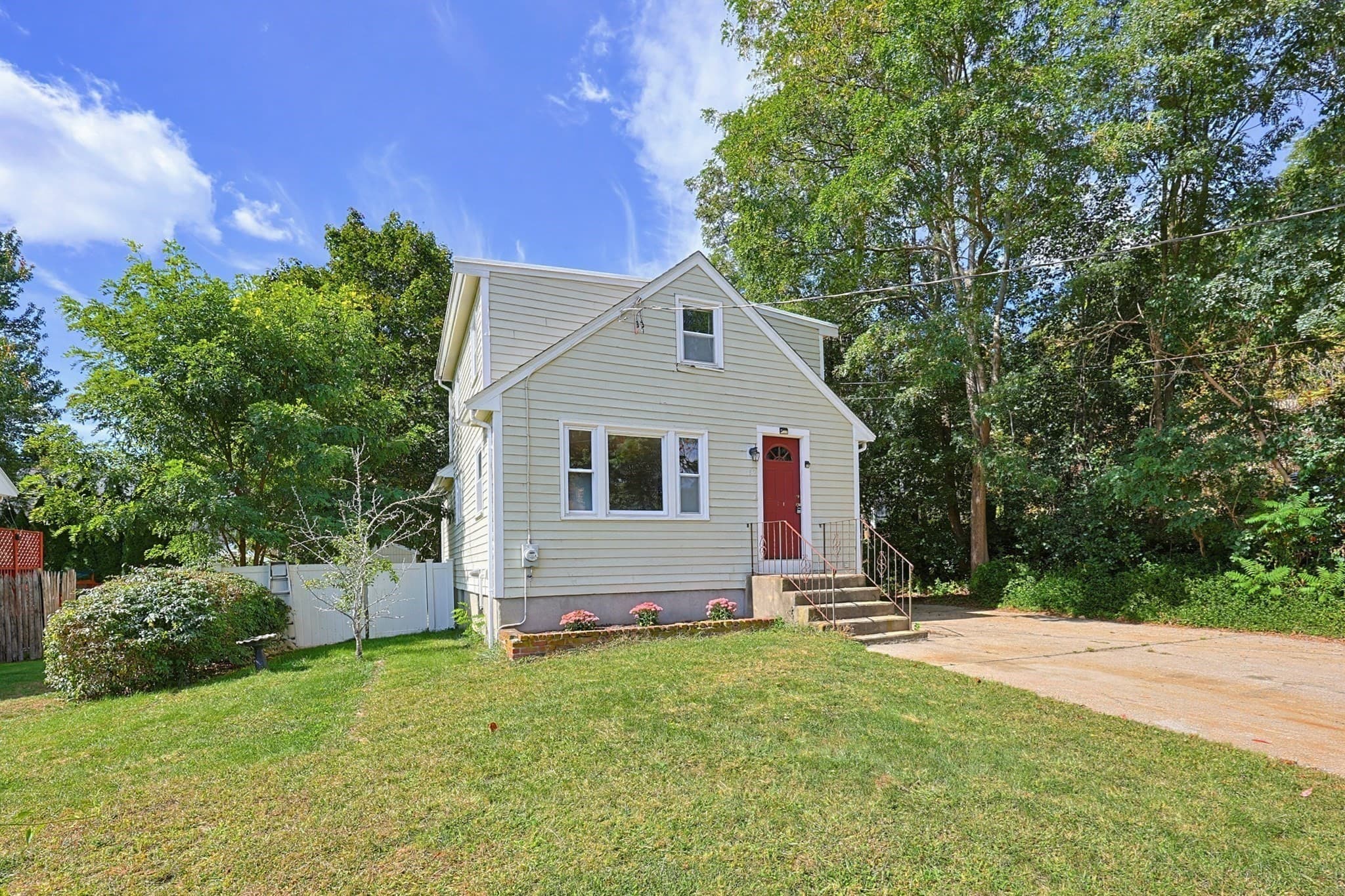 Single Family Residence at 80 Hill Ave, Franklin MA 02038, Franklin, photo 3 of 27