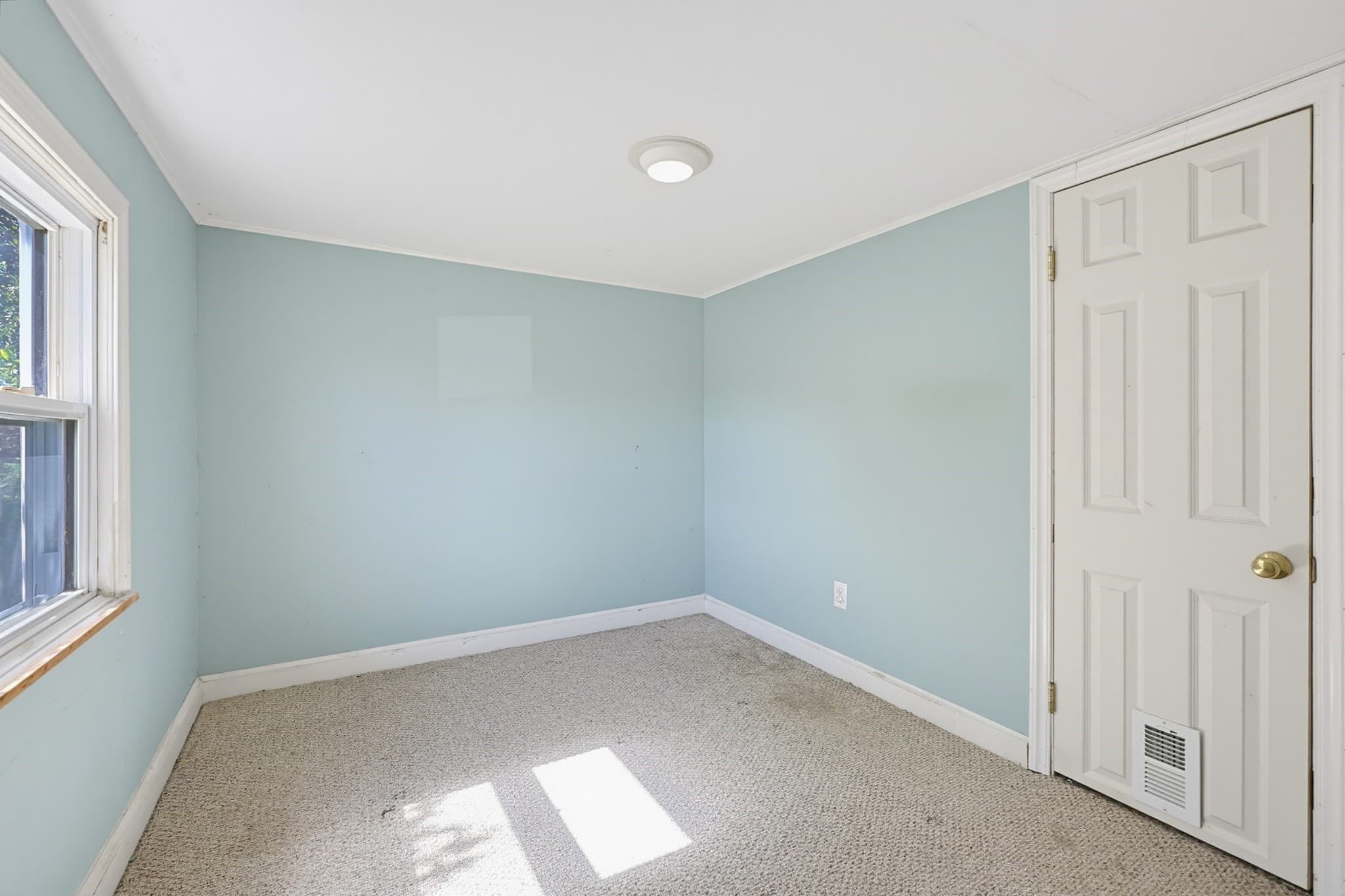 Single Family Residence at 80 Hill Ave, Franklin MA 02038, Franklin, photo 19 of 27