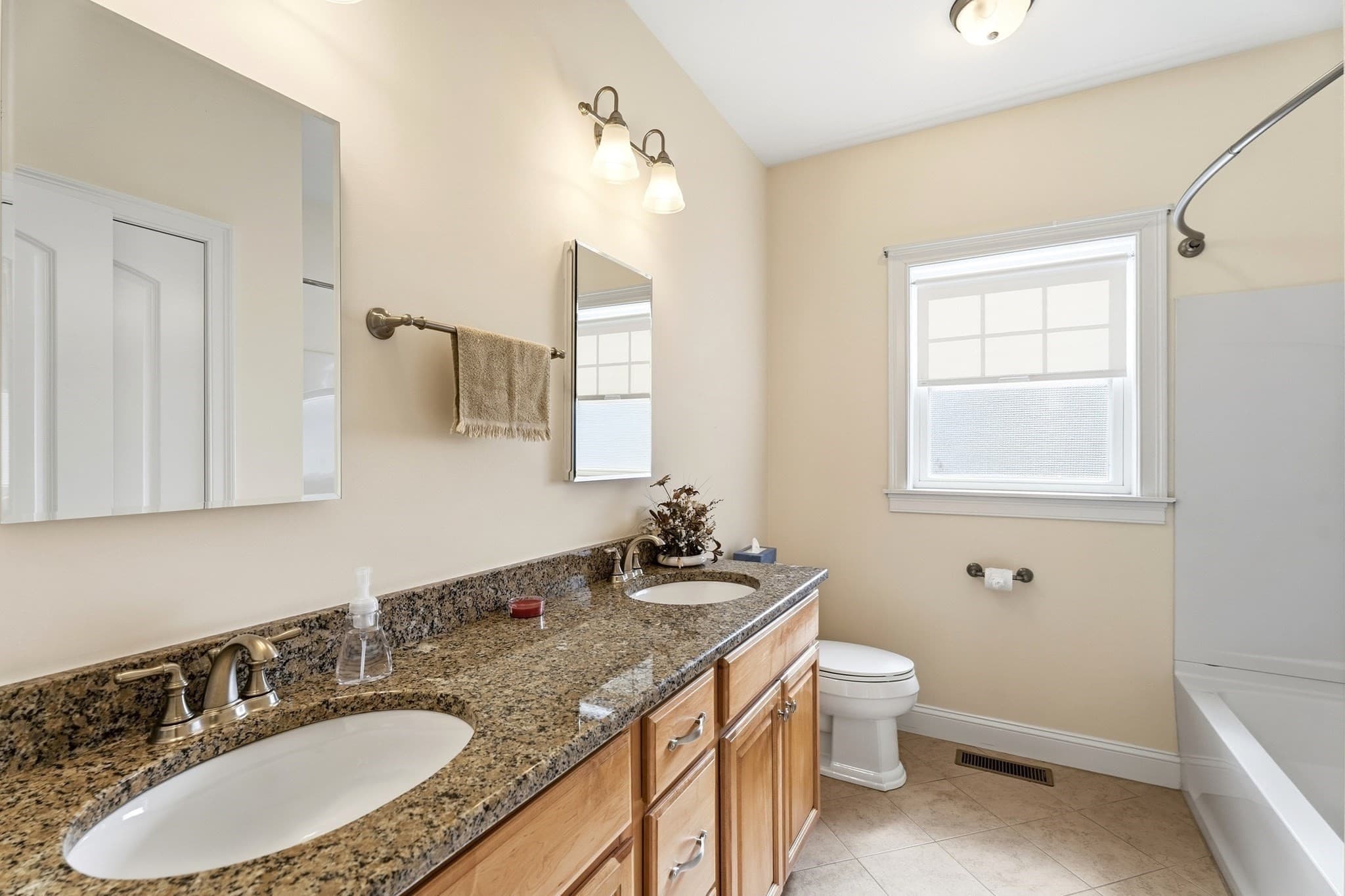 Condominium at 10 Cheyenne Valley Road # 10, Westford MA 01886, Westford, photo 23 of 42