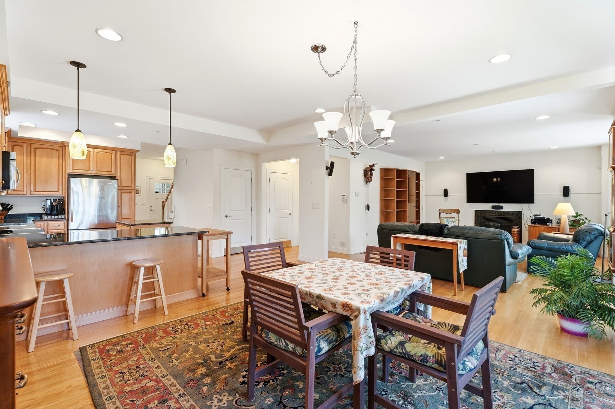 Condominium at 10 Cheyenne Valley Road # 10, Westford MA 01886, Westford, photo 7 of 42