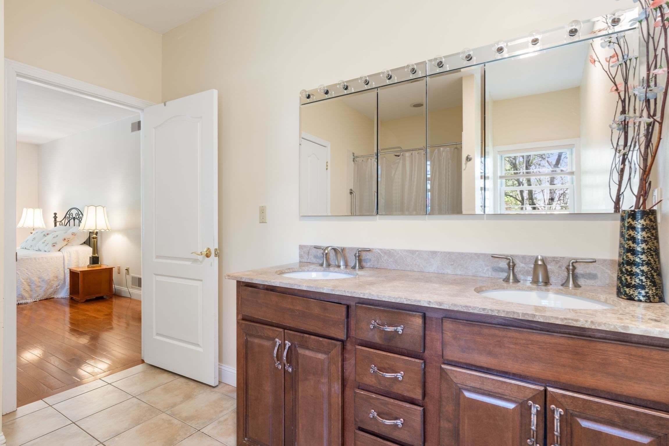 Single Family Residence at 21 Steinbeck St, Tyngsborough MA 01879, Tyngsborough, photo 22 of 36