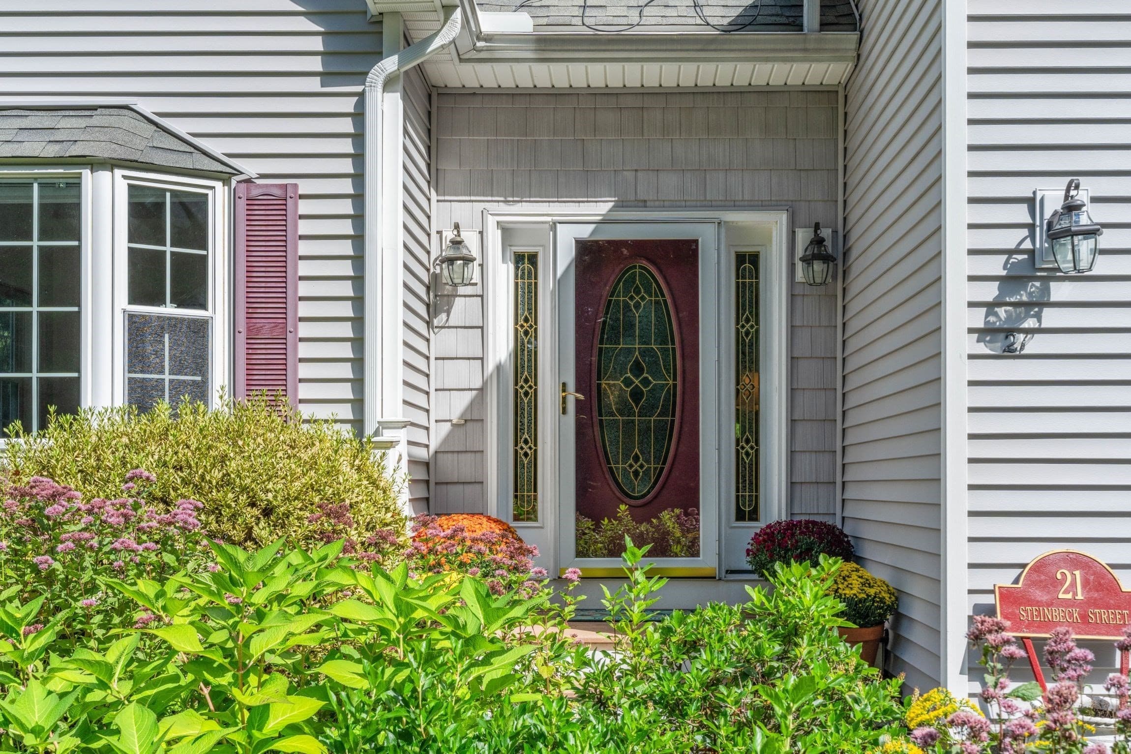 Single Family Residence at 21 Steinbeck St, Tyngsborough MA 01879, Tyngsborough, photo 3 of 36