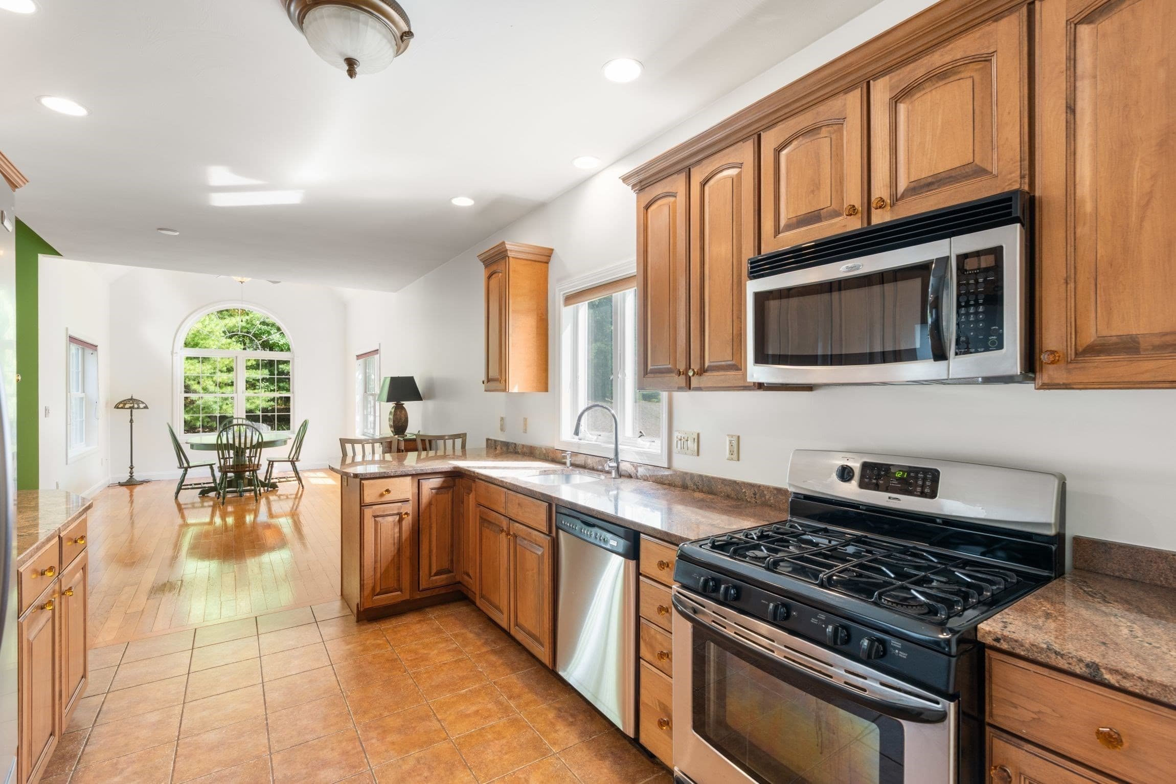 Single Family Residence at 21 Steinbeck St, Tyngsborough MA 01879, Tyngsborough, photo 15 of 36