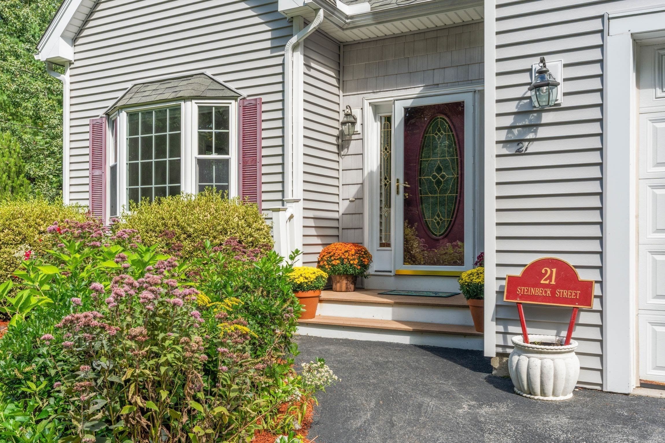 Single Family Residence at 21 Steinbeck St, Tyngsborough MA 01879, Tyngsborough, photo 4 of 36