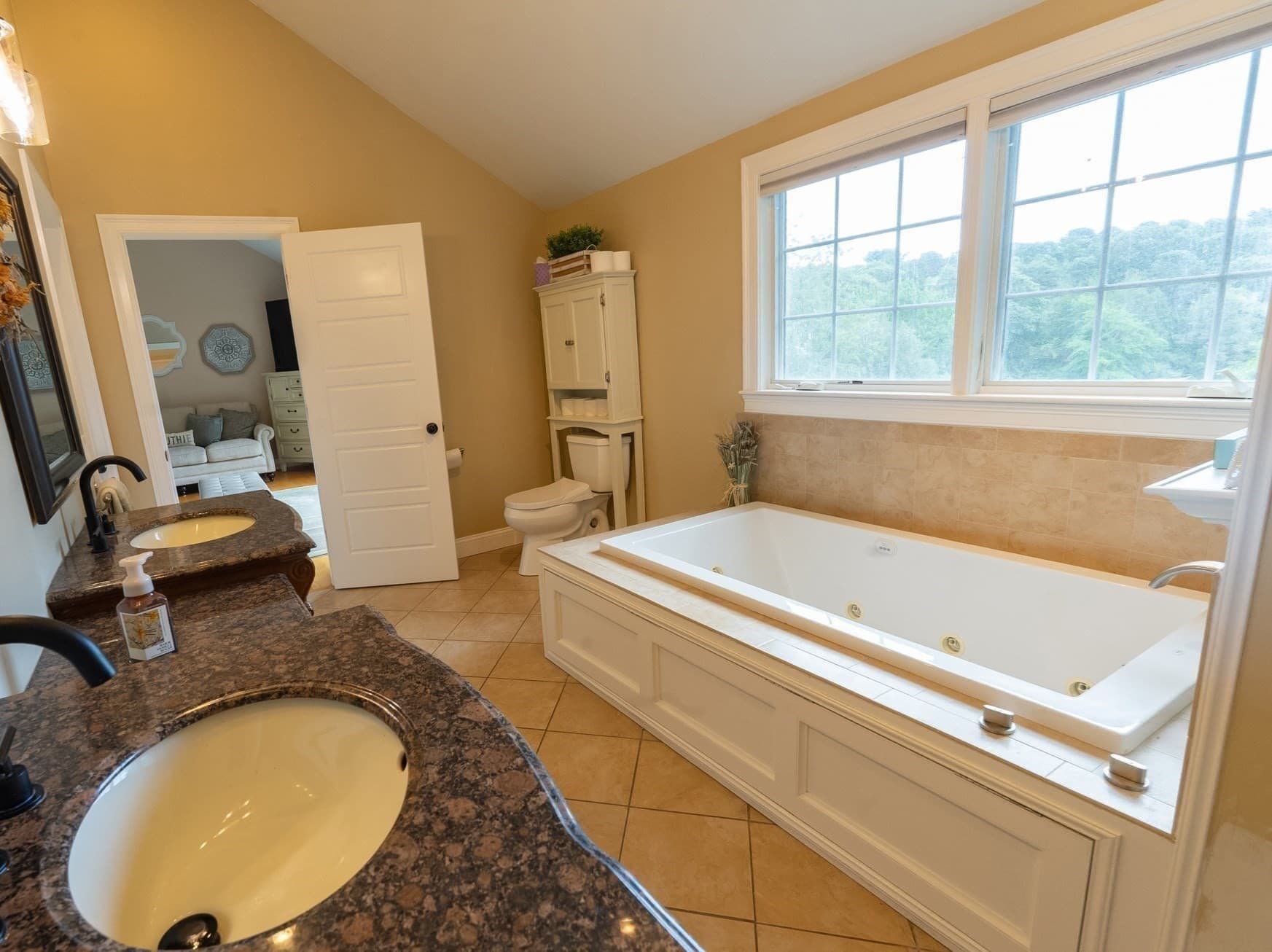 Single Family Residence at 10 Indian Pond Pt, Barnstable MA 02648, Barnstable, photo 22 of 41