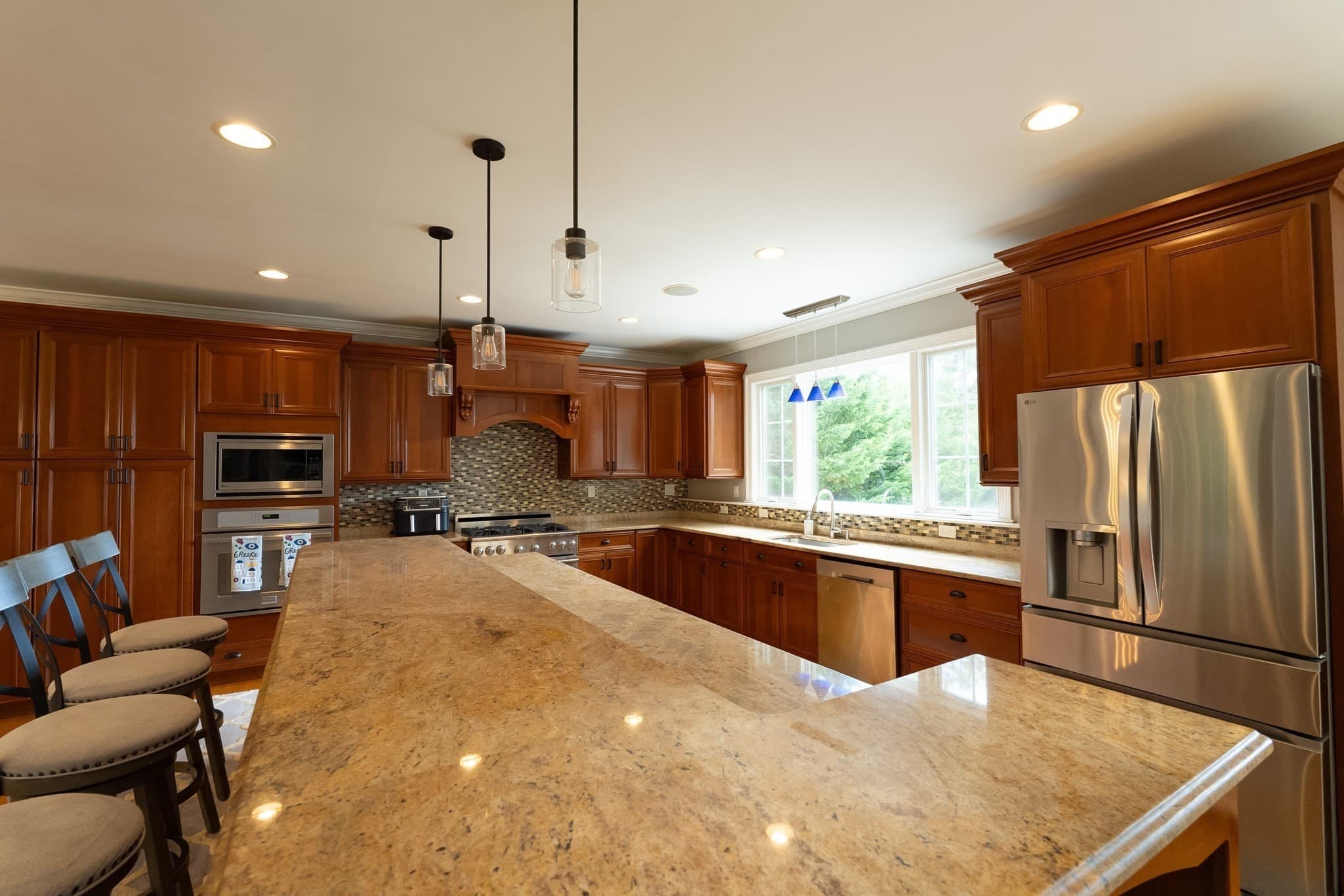 Single Family Residence at 10 Indian Pond Pt, Barnstable MA 02648, Barnstable, photo 10 of 41