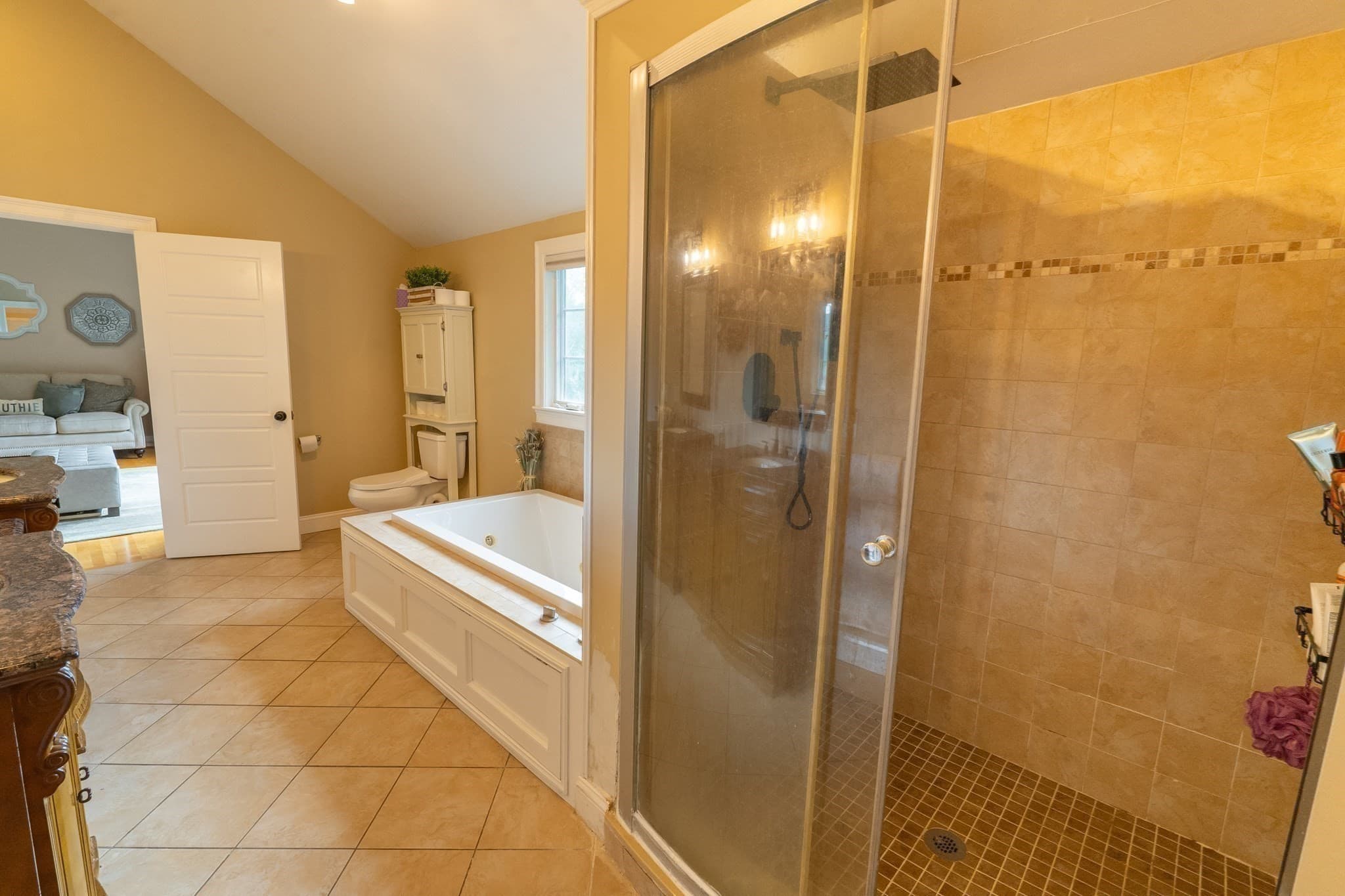 Single Family Residence at 10 Indian Pond Pt, Barnstable MA 02648, Barnstable, photo 21 of 41