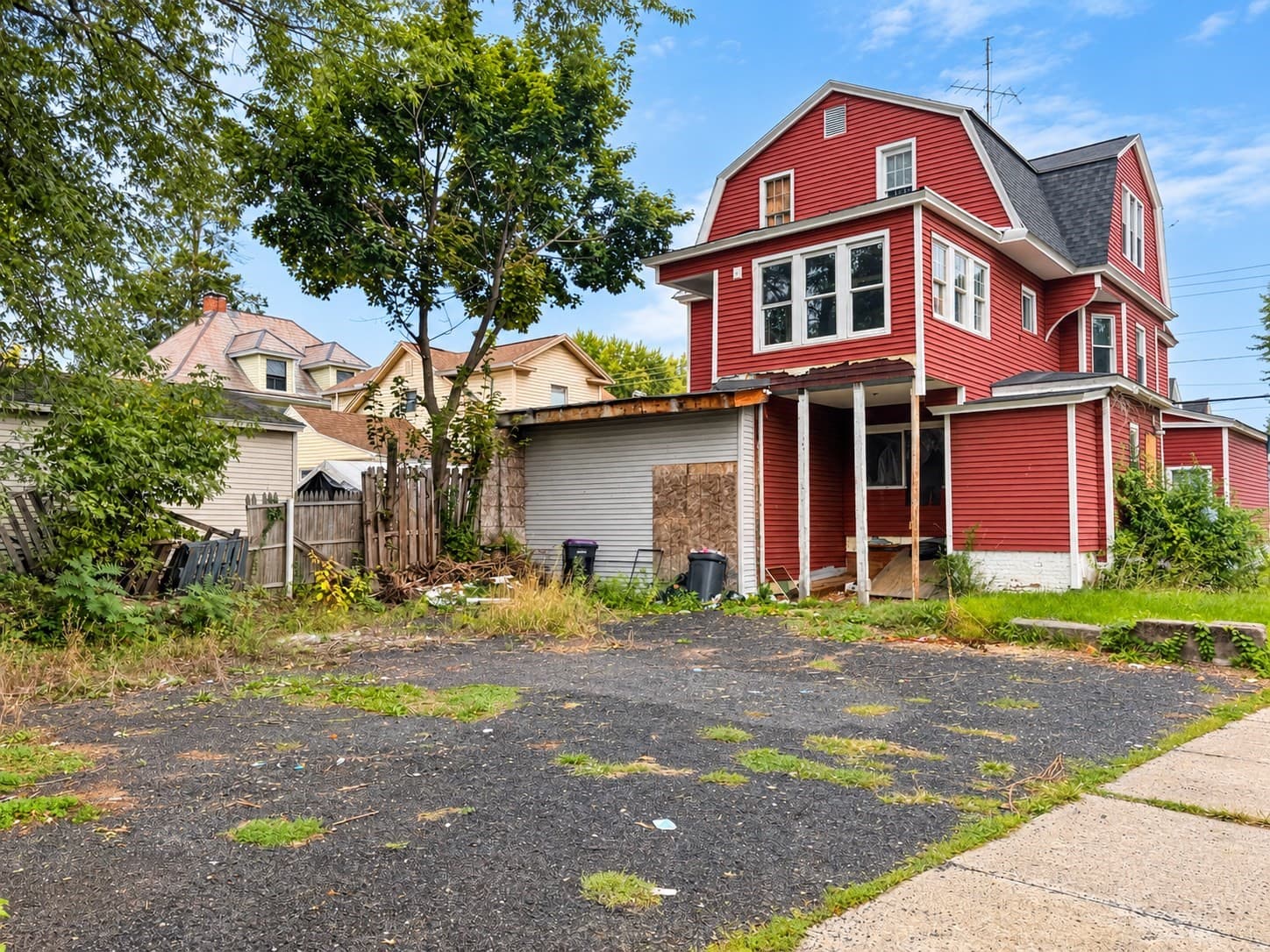 3 Family at 1412 Dwight St, Holyoke MA 01040, Holyoke, photo 4 of 4