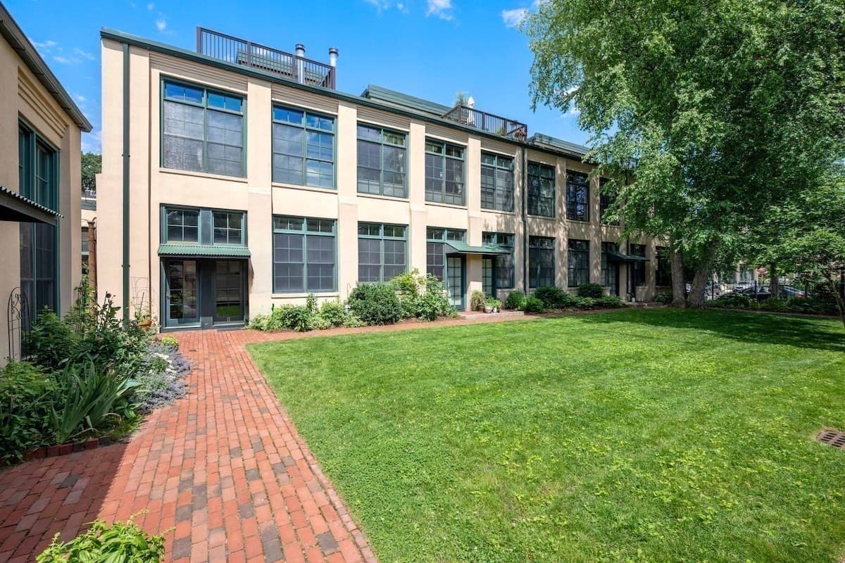 Condominium at 155 Brookline St # 8, Cambridge MA 02139, Cambridge, photo 2 of 38