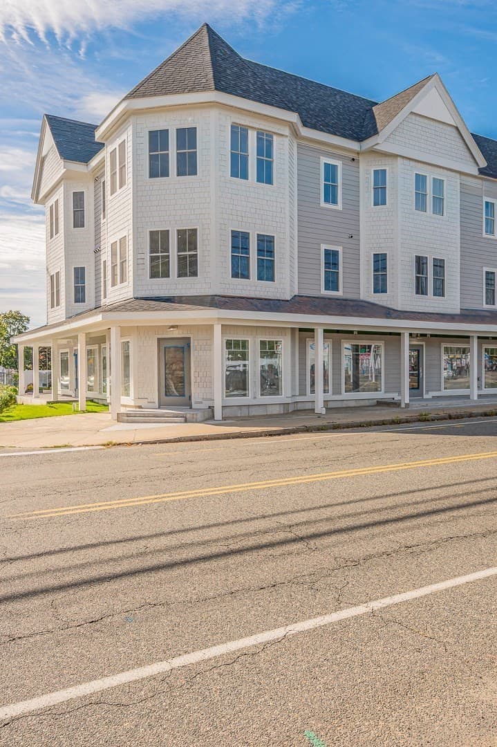 Condominium at 199 South Avenue # 5, Whitman MA 02382, Whitman, photo 2 of 29