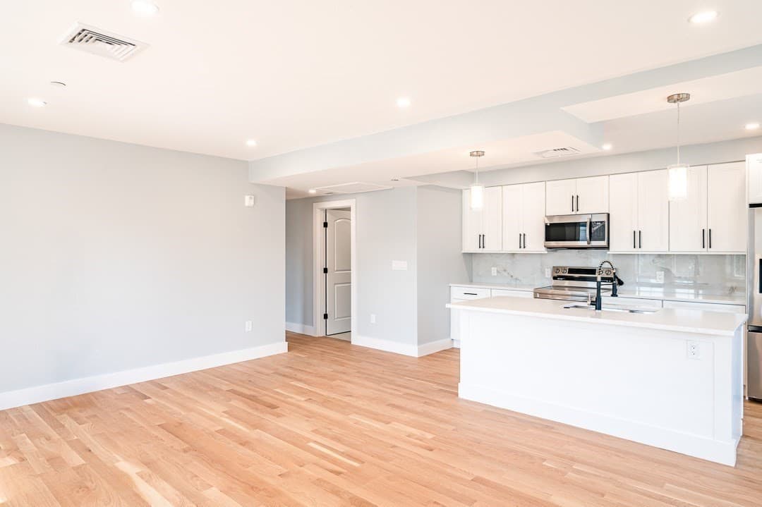 Condominium at 199 South Avenue # 5, Whitman MA 02382, Whitman, photo 8 of 29