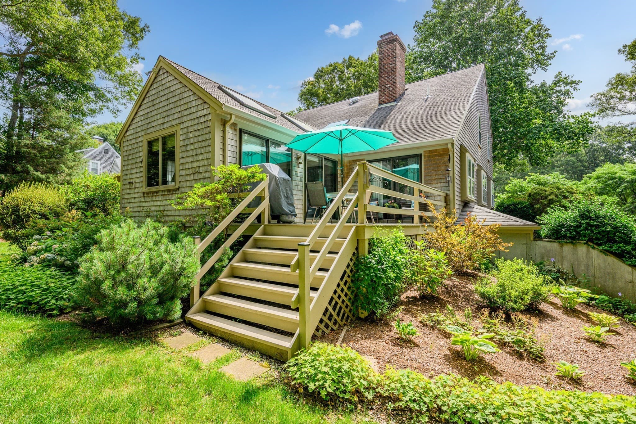 Single Family Residence at 8 Crestview Dr Ext, Sandwich MA 02537, Sandwich, photo 4 of 42