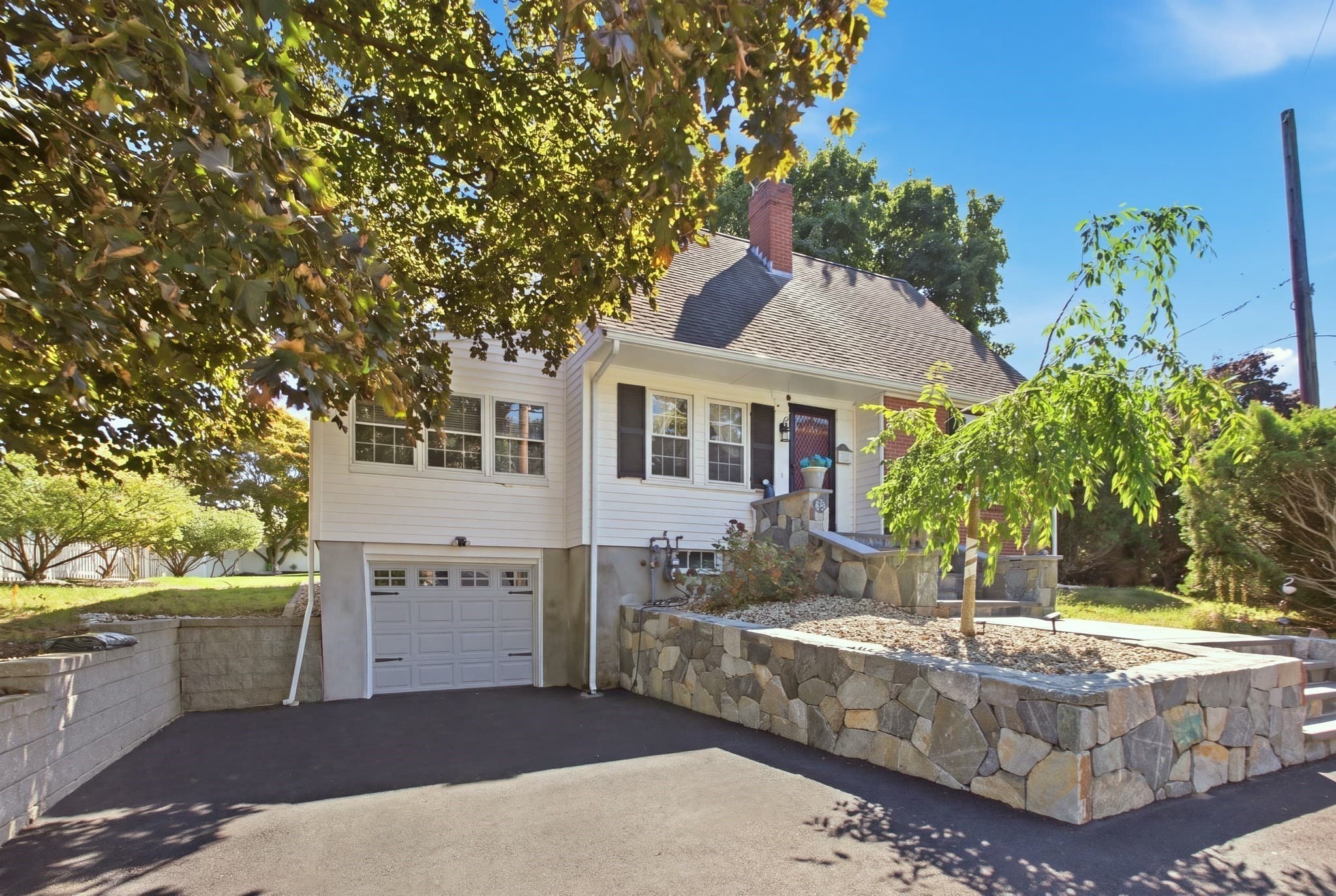 Single Family Residence at 122 North Street, Stoneham MA 02180, Stoneham, photo 5 of 35
