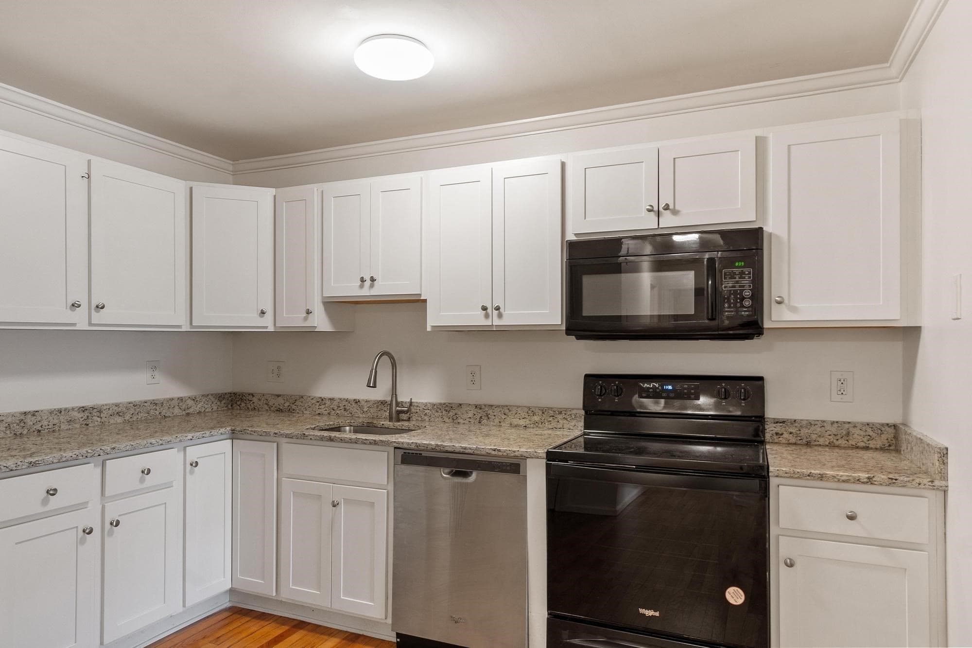 Condominium at 30 Abbey Rd # 106, Leominster MA 01453, Leominster, photo 5 of 36