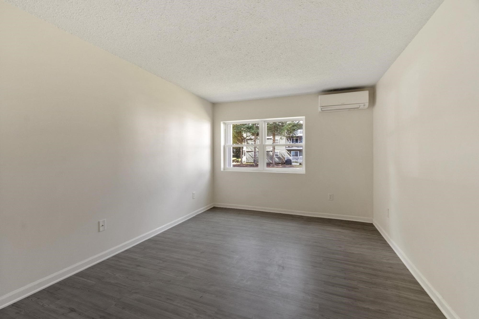Condominium at 30 Abbey Rd # 106, Leominster MA 01453, Leominster, photo 15 of 36