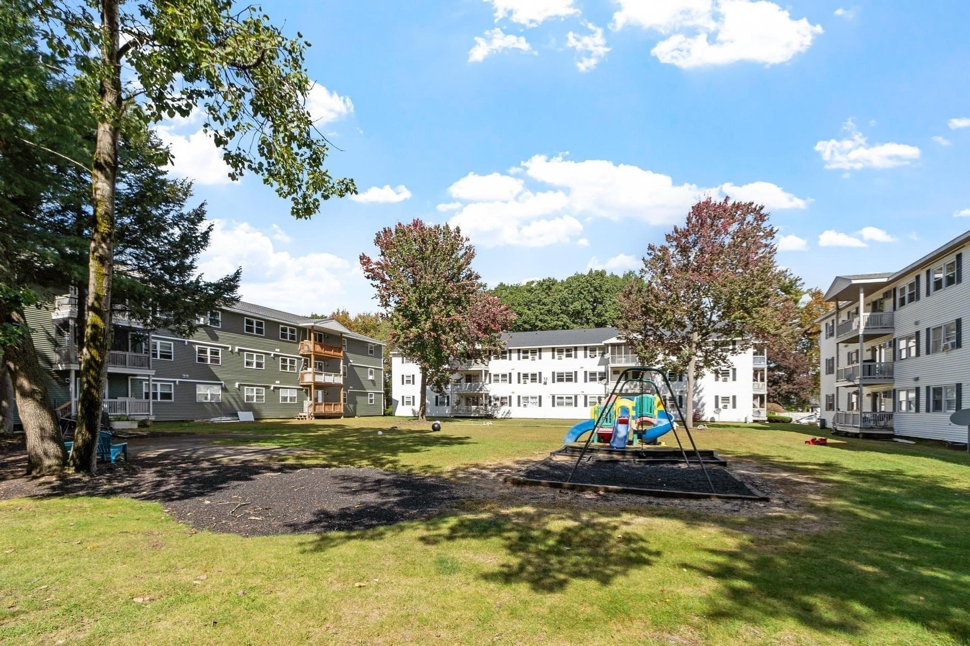 Condominium at 30 Abbey Rd # 106, Leominster MA 01453, Leominster, photo 31 of 36